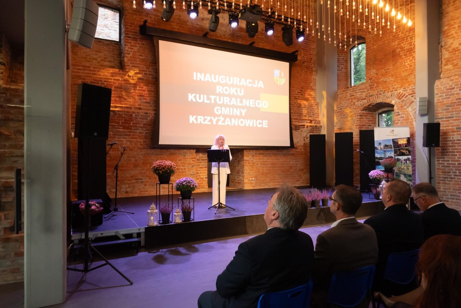 Zdjęcie w galerii na portalu naszraciborz.pl: Inauguracja Roku Kulturalnego Gminy Krzyżanowice. Nagroda dla twórcy pomnika Eichendorffa wiadomości z regionu