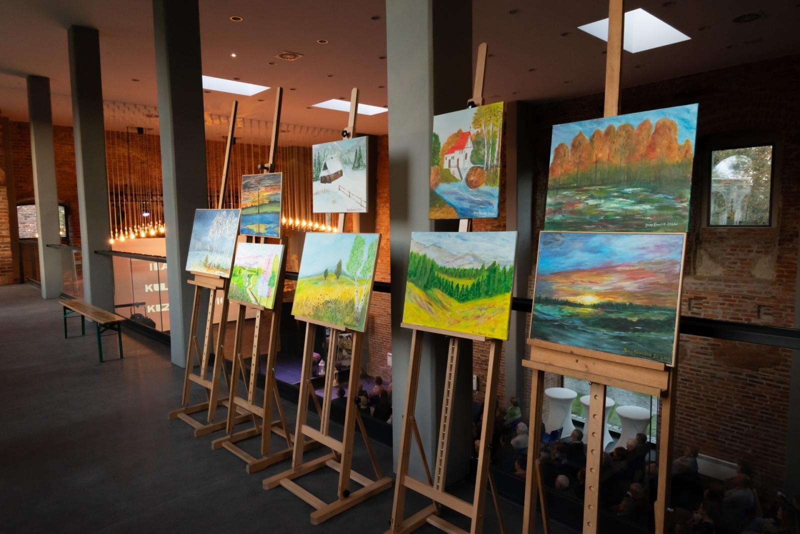 Zdjęcie w galerii na portalu naszraciborz.pl: Inauguracja Roku Kulturalnego Gminy Krzyżanowice. Nagroda dla twórcy pomnika Eichendorffa wiadomości z regionu