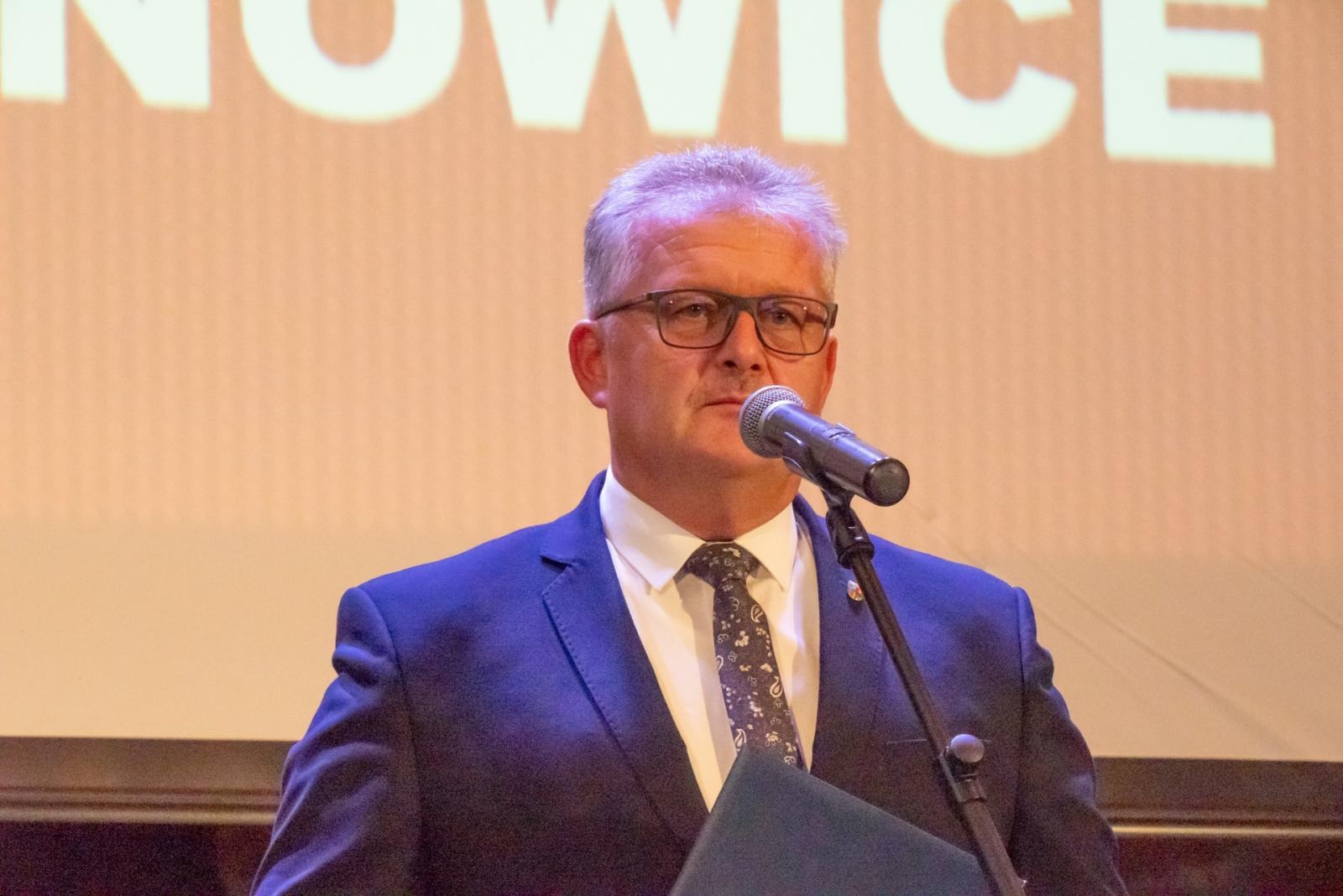 Zdjęcie w galerii na portalu naszraciborz.pl: Inauguracja Roku Kulturalnego Gminy Krzyżanowice. Nagroda dla twórcy pomnika Eichendorffa wiadomości z regionu