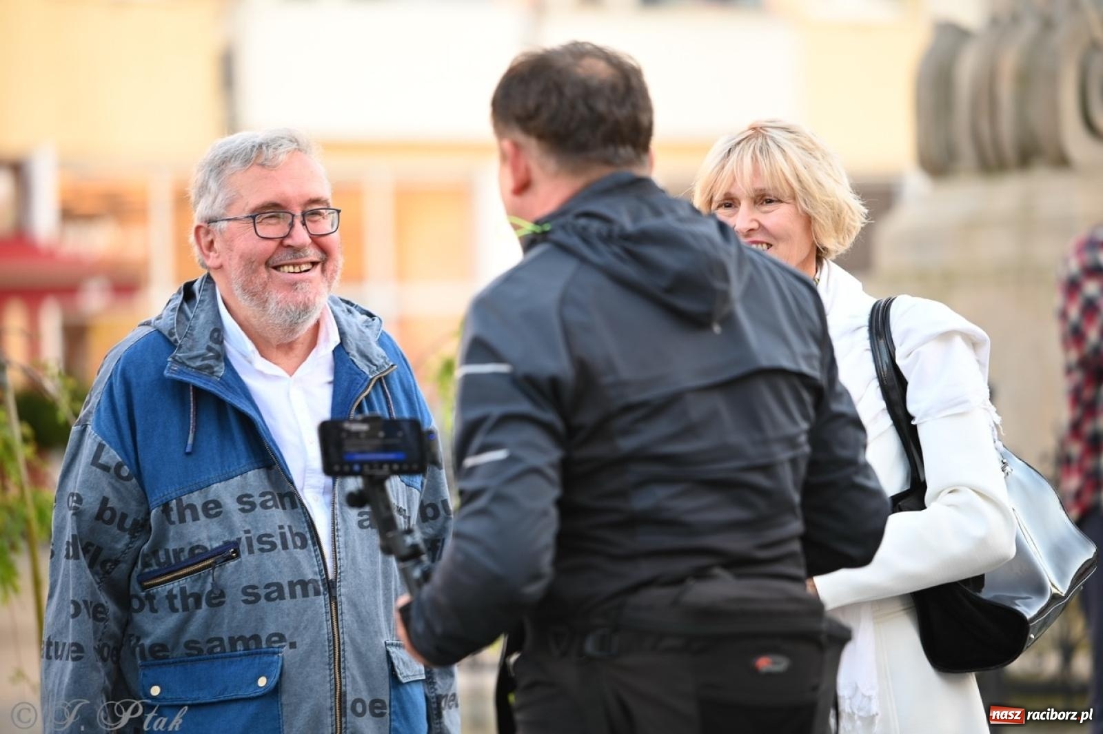 Zdjęcie w galerii na portalu naszraciborz.pl: Wystawa, tort i Bruce Lee. Kino Bałtyk świętuje 100-lecie  wiadomości z regionu