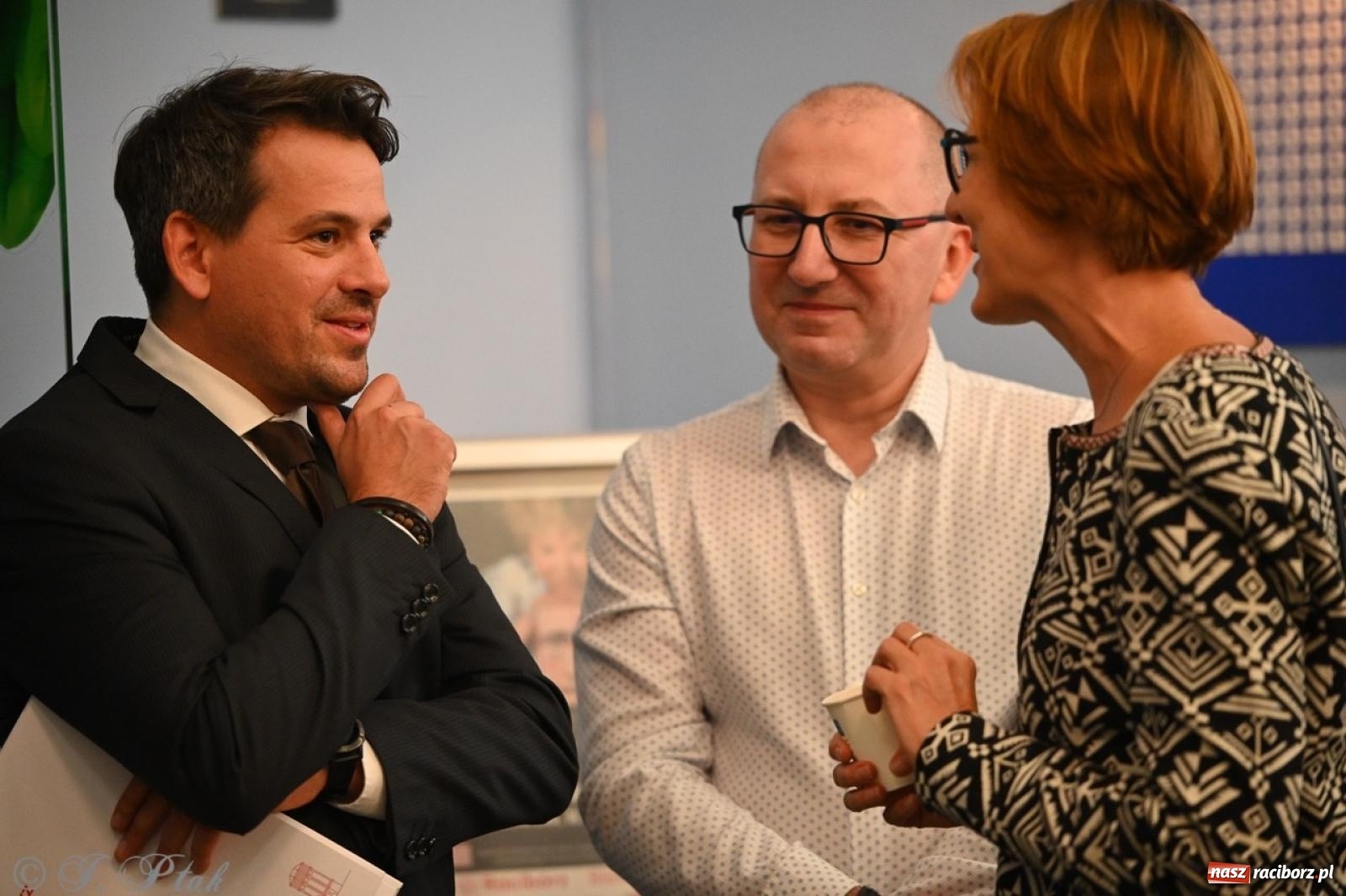 Zdjęcie w galerii na portalu naszraciborz.pl: Wystawa, tort i Bruce Lee. Kino Bałtyk świętuje 100-lecie  wiadomości z regionu