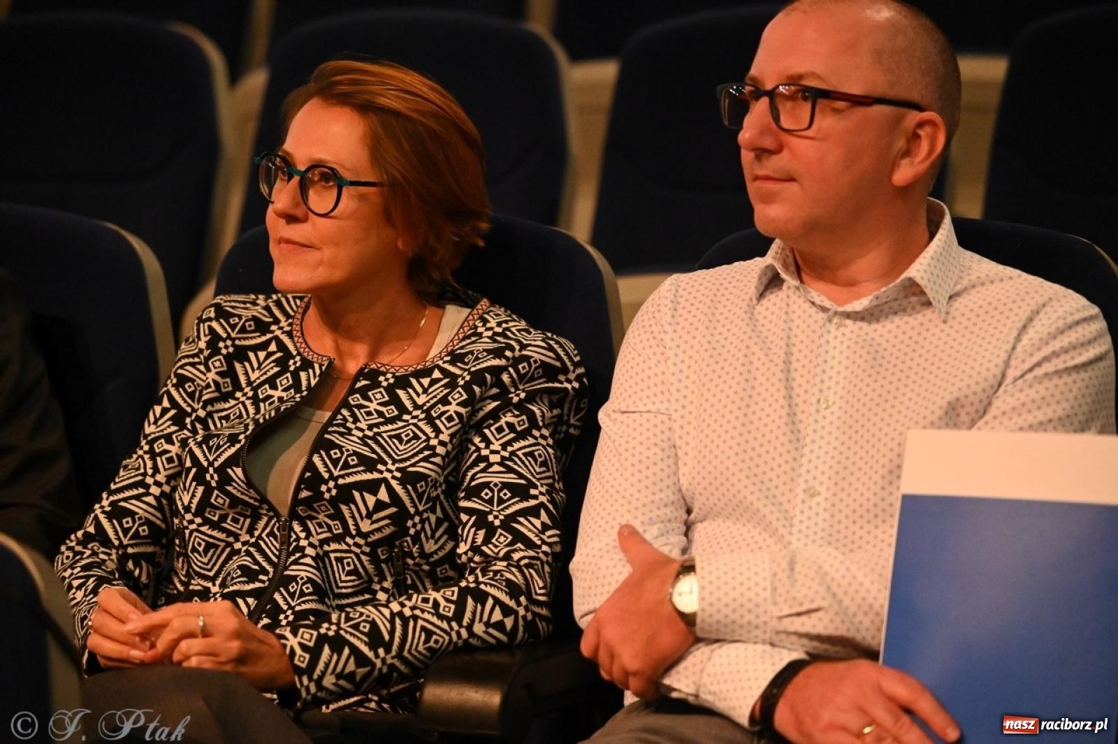 Zdjęcie w galerii na portalu naszraciborz.pl: Wystawa, tort i Bruce Lee. Kino Bałtyk świętuje 100-lecie  wiadomości z regionu