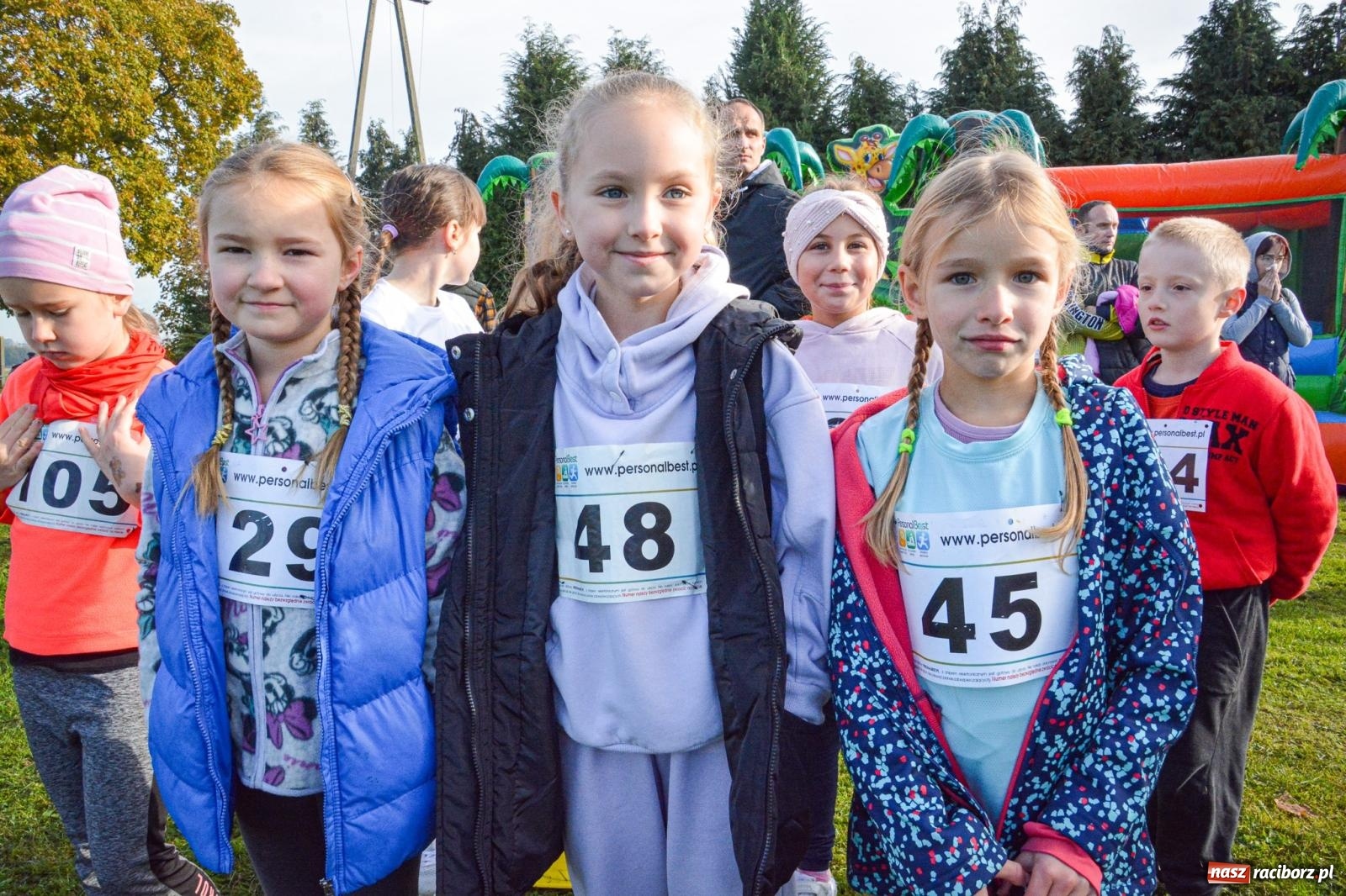 Zdjęcie w galerii na portalu naszraciborz.pl: Rywalizacja i rekreacja. Rodzinny piknik biegowy w Pietrowicach Wielkich wiadomości z regionu