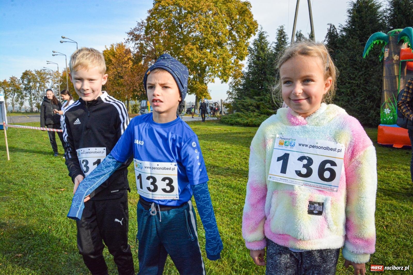 Zdjęcie w galerii na portalu naszraciborz.pl: Rywalizacja i rekreacja. Rodzinny piknik biegowy w Pietrowicach Wielkich wiadomości z regionu