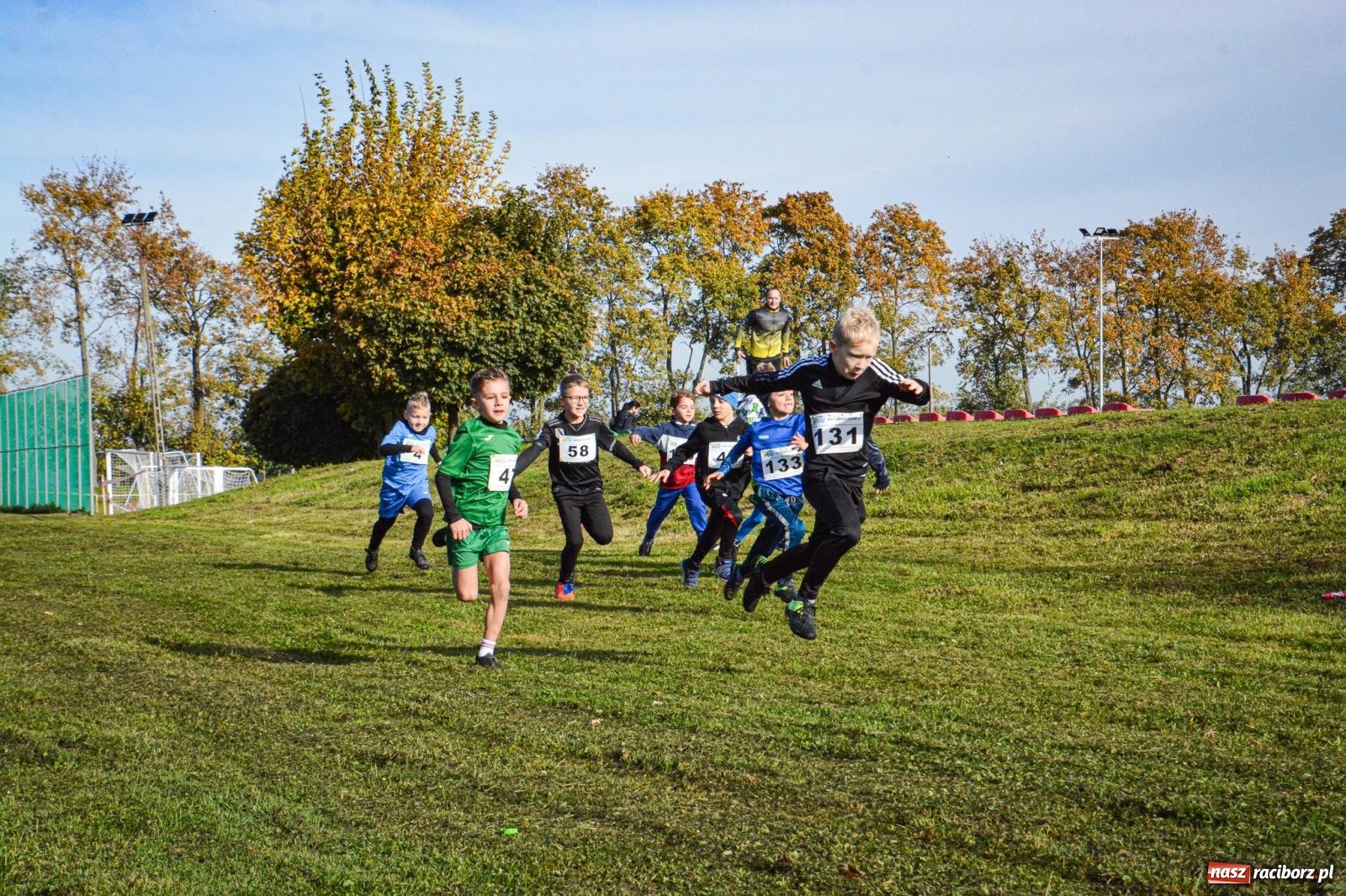 Zdjęcie w galerii na portalu naszraciborz.pl: Rywalizacja i rekreacja. Rodzinny piknik biegowy w Pietrowicach Wielkich wiadomości z regionu