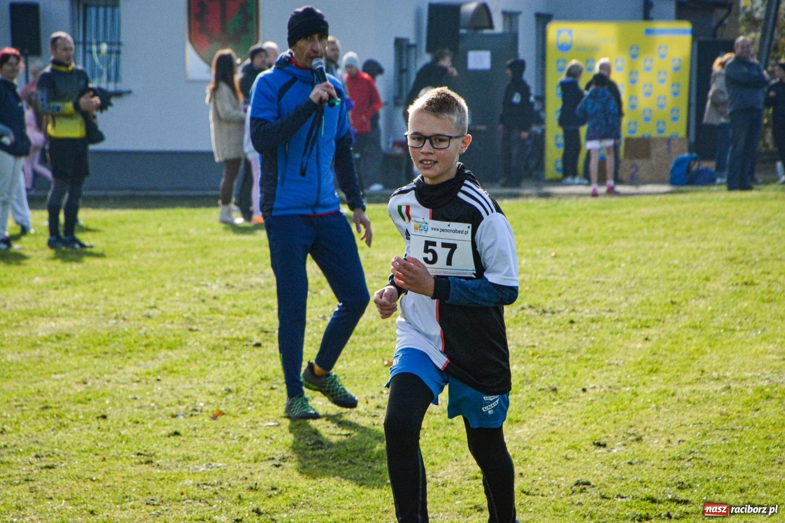 Zdjęcie w galerii na portalu naszraciborz.pl: Rywalizacja i rekreacja. Rodzinny piknik biegowy w Pietrowicach Wielkich wiadomości z regionu