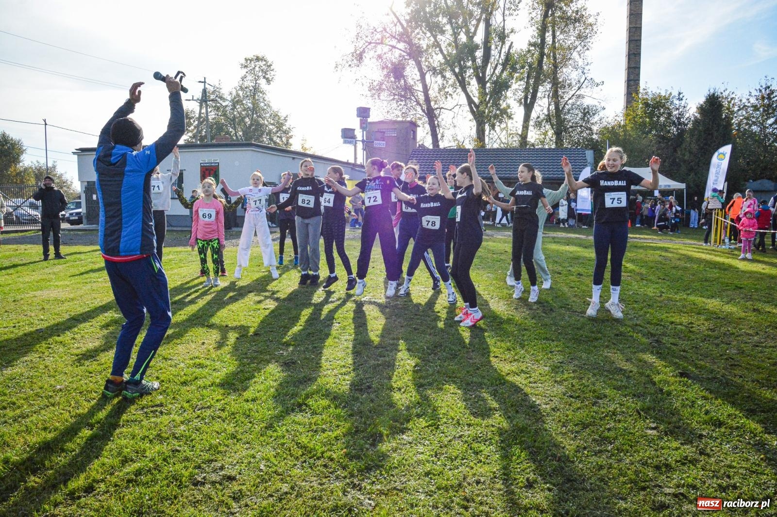 Zdjęcie w galerii na portalu naszraciborz.pl: Rywalizacja i rekreacja. Rodzinny piknik biegowy w Pietrowicach Wielkich wiadomości z regionu