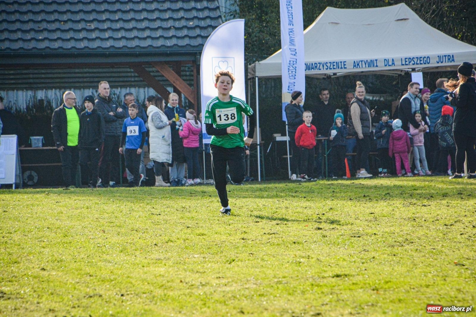 Zdjęcie w galerii na portalu naszraciborz.pl: Rywalizacja i rekreacja. Rodzinny piknik biegowy w Pietrowicach Wielkich wiadomości z regionu