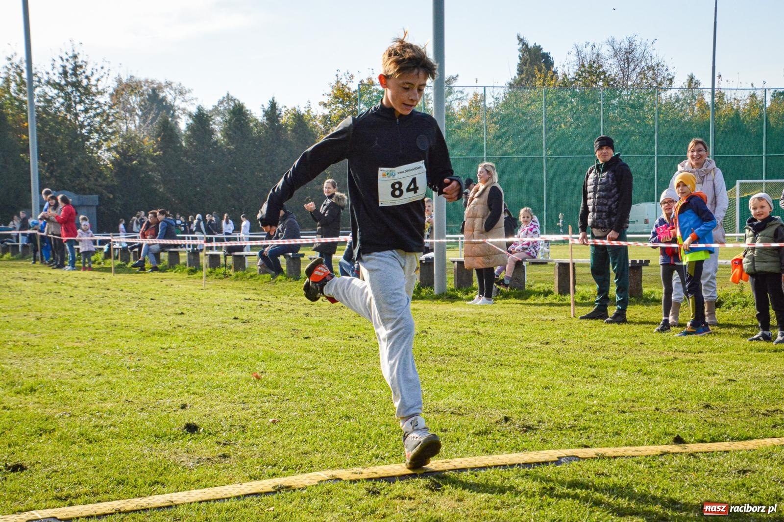 Zdjęcie w galerii na portalu naszraciborz.pl: Rywalizacja i rekreacja. Rodzinny piknik biegowy w Pietrowicach Wielkich wiadomości z regionu