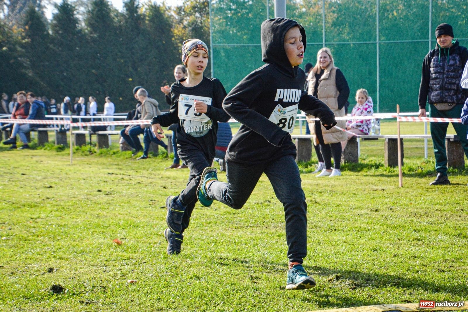 Zdjęcie w galerii na portalu naszraciborz.pl: Rywalizacja i rekreacja. Rodzinny piknik biegowy w Pietrowicach Wielkich wiadomości z regionu