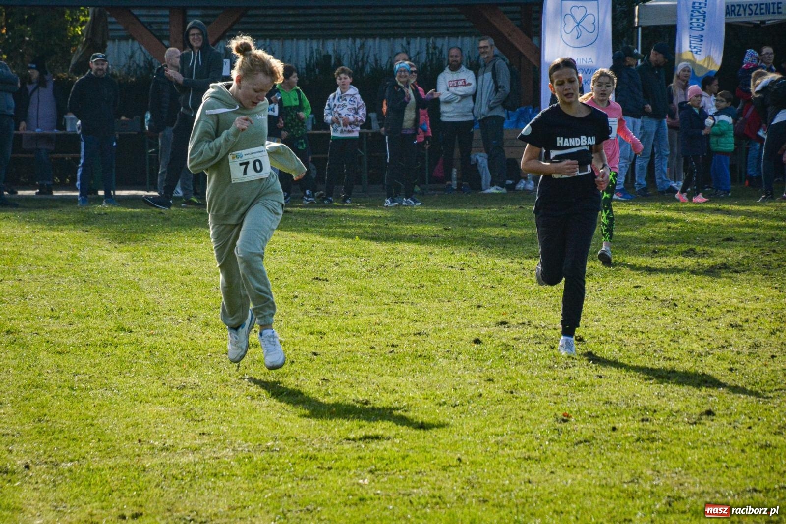 Zdjęcie w galerii na portalu naszraciborz.pl: Rywalizacja i rekreacja. Rodzinny piknik biegowy w Pietrowicach Wielkich wiadomości z regionu