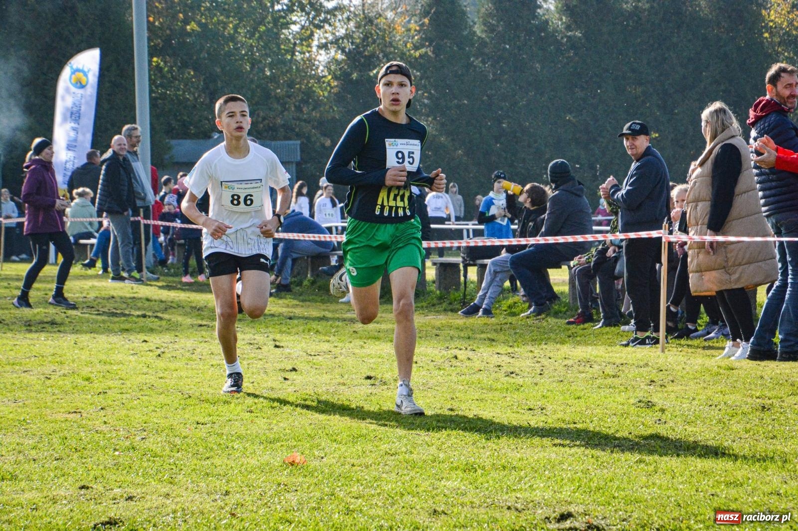 Zdjęcie w galerii na portalu naszraciborz.pl: Rywalizacja i rekreacja. Rodzinny piknik biegowy w Pietrowicach Wielkich wiadomości z regionu