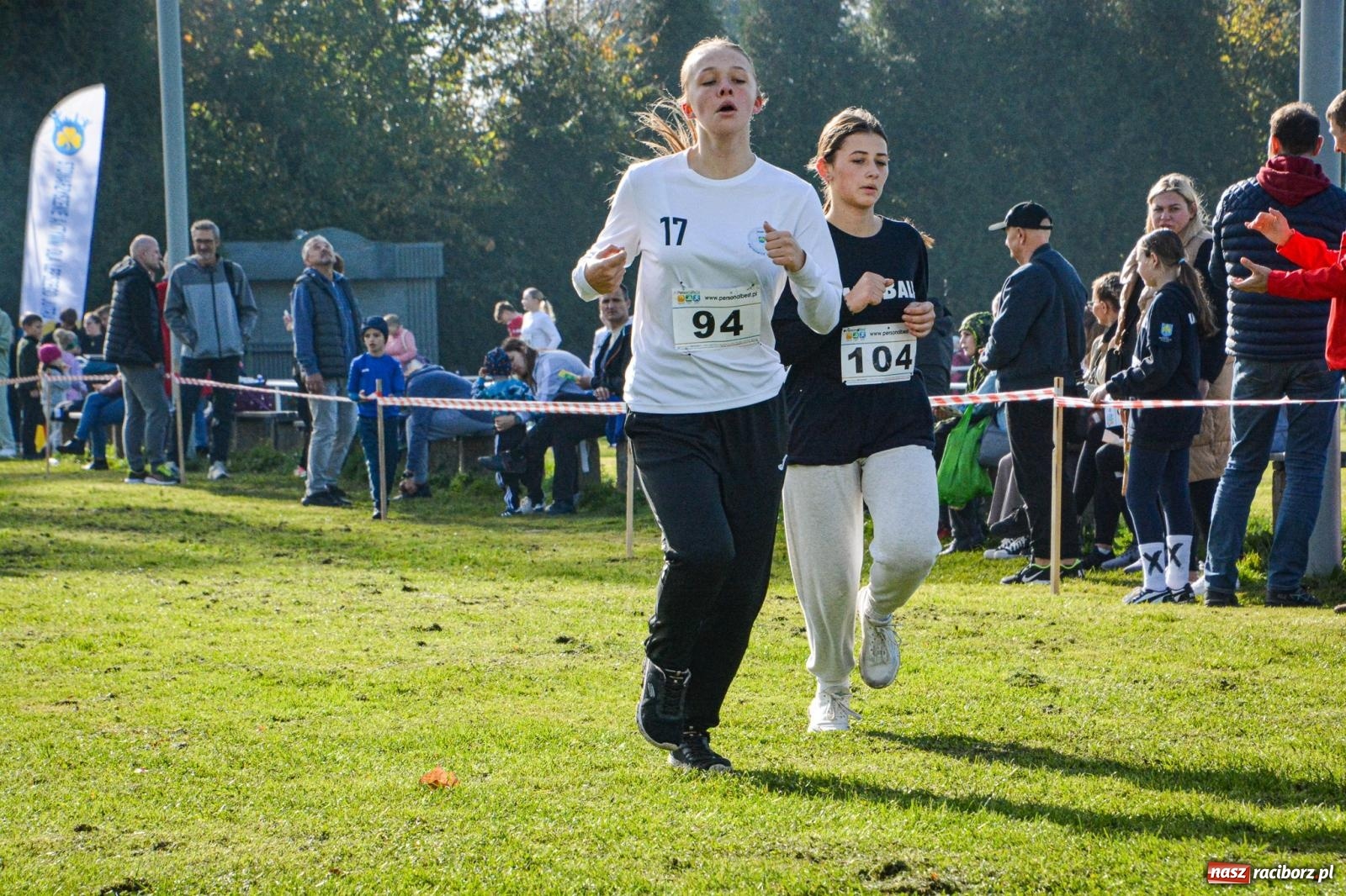 Zdjęcie w galerii na portalu naszraciborz.pl: Rywalizacja i rekreacja. Rodzinny piknik biegowy w Pietrowicach Wielkich wiadomości z regionu