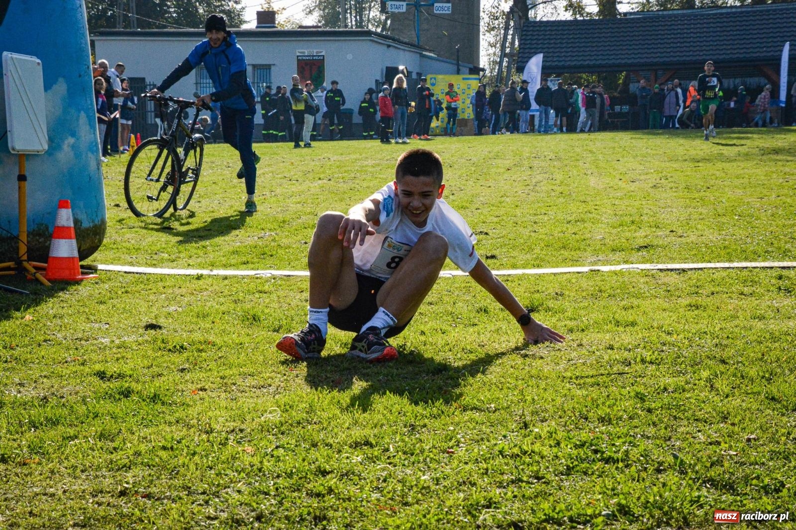 Zdjęcie w galerii na portalu naszraciborz.pl: Rywalizacja i rekreacja. Rodzinny piknik biegowy w Pietrowicach Wielkich wiadomości z regionu