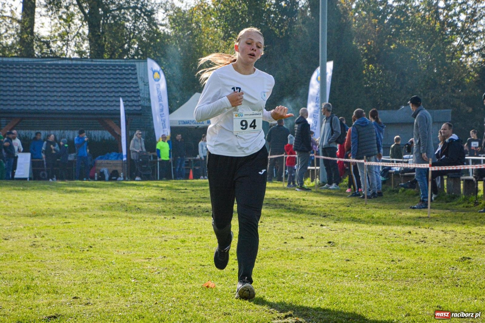 Zdjęcie w galerii na portalu naszraciborz.pl: Rywalizacja i rekreacja. Rodzinny piknik biegowy w Pietrowicach Wielkich wiadomości z regionu