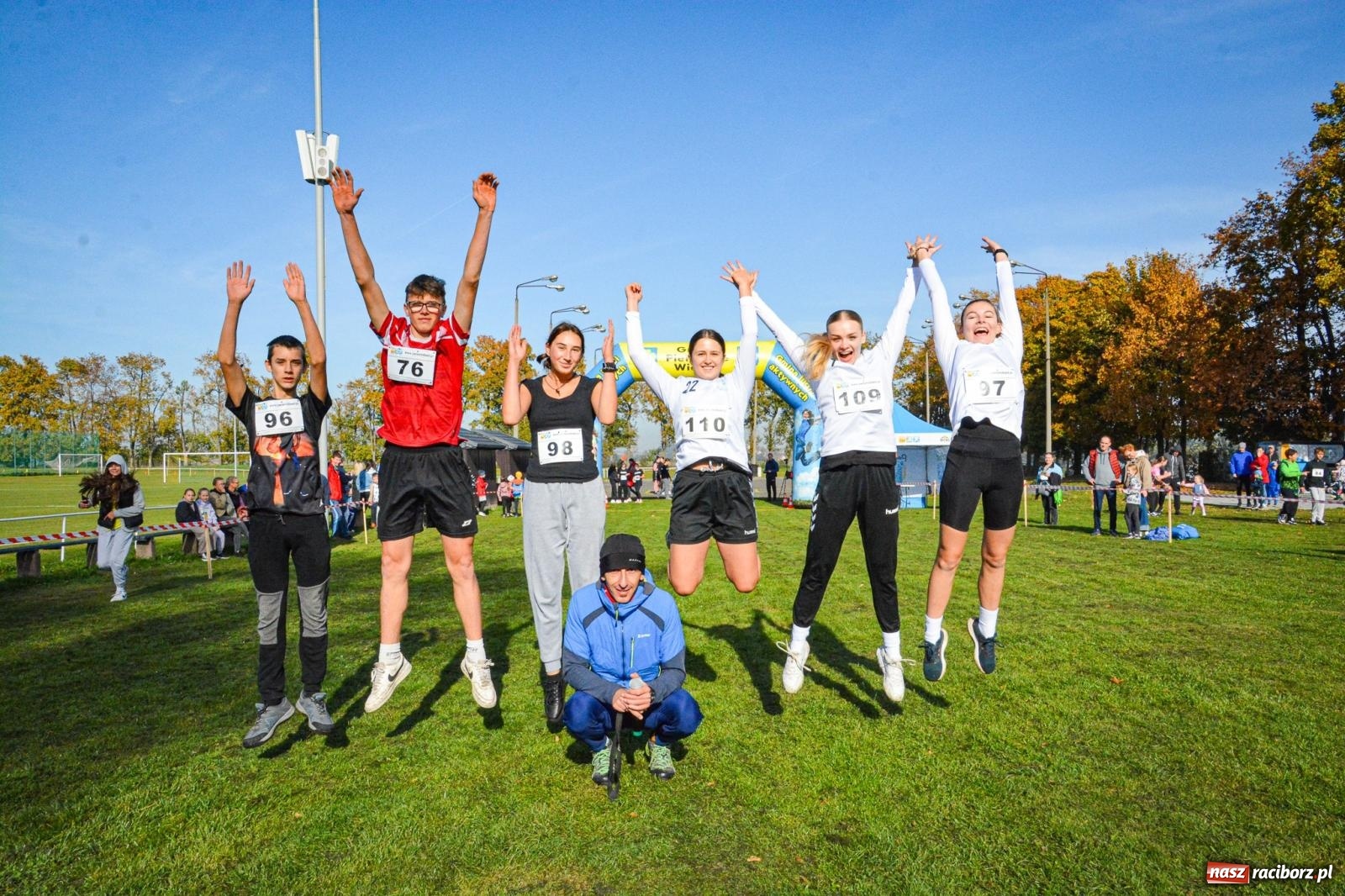 Zdjęcie w galerii na portalu naszraciborz.pl: Rywalizacja i rekreacja. Rodzinny piknik biegowy w Pietrowicach Wielkich wiadomości z regionu