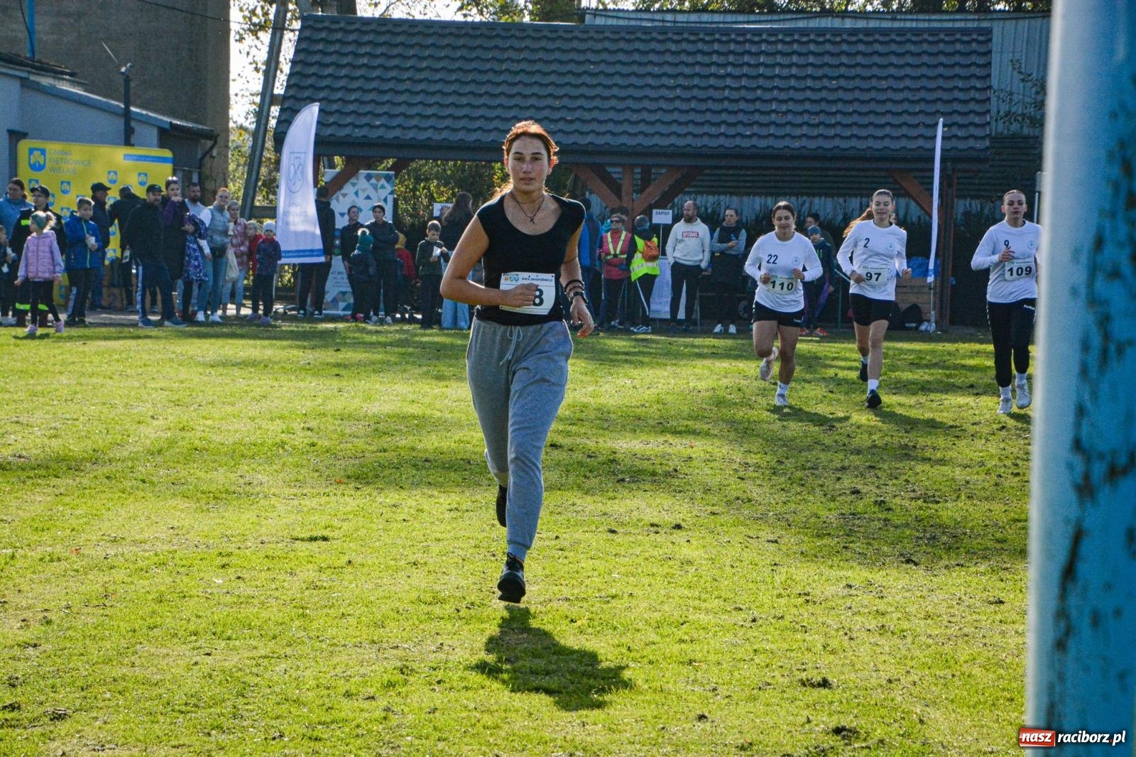 Zdjęcie w galerii na portalu naszraciborz.pl: Rywalizacja i rekreacja. Rodzinny piknik biegowy w Pietrowicach Wielkich wiadomości z regionu