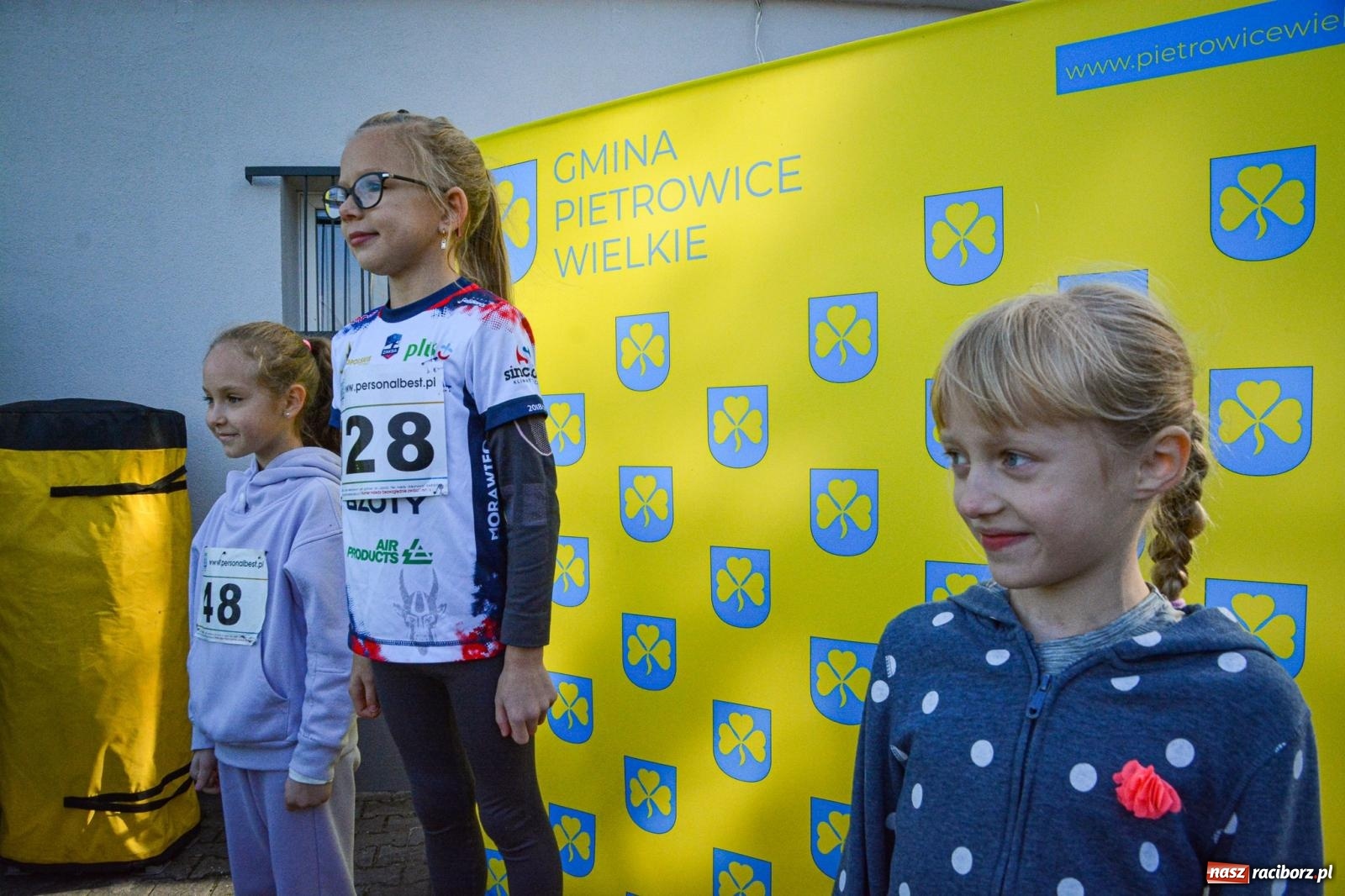 Zdjęcie w galerii na portalu naszraciborz.pl: Rywalizacja i rekreacja. Rodzinny piknik biegowy w Pietrowicach Wielkich wiadomości z regionu