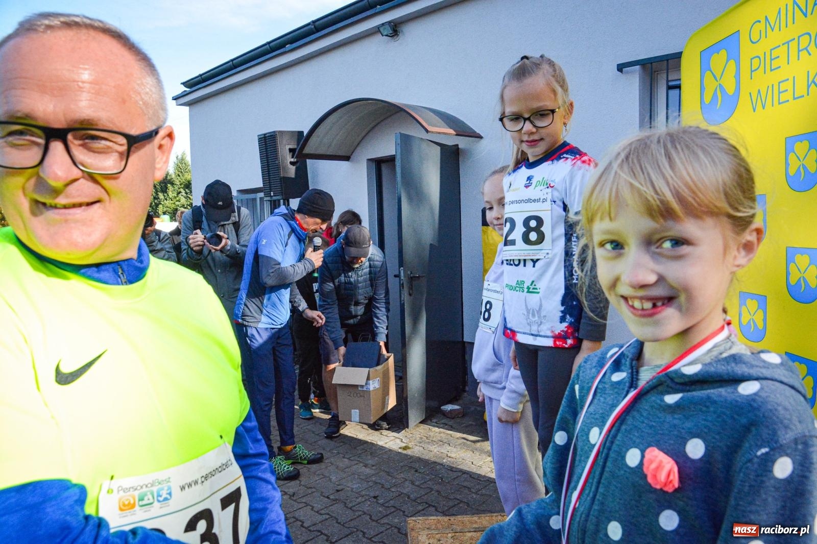 Zdjęcie w galerii na portalu naszraciborz.pl: Rywalizacja i rekreacja. Rodzinny piknik biegowy w Pietrowicach Wielkich wiadomości z regionu