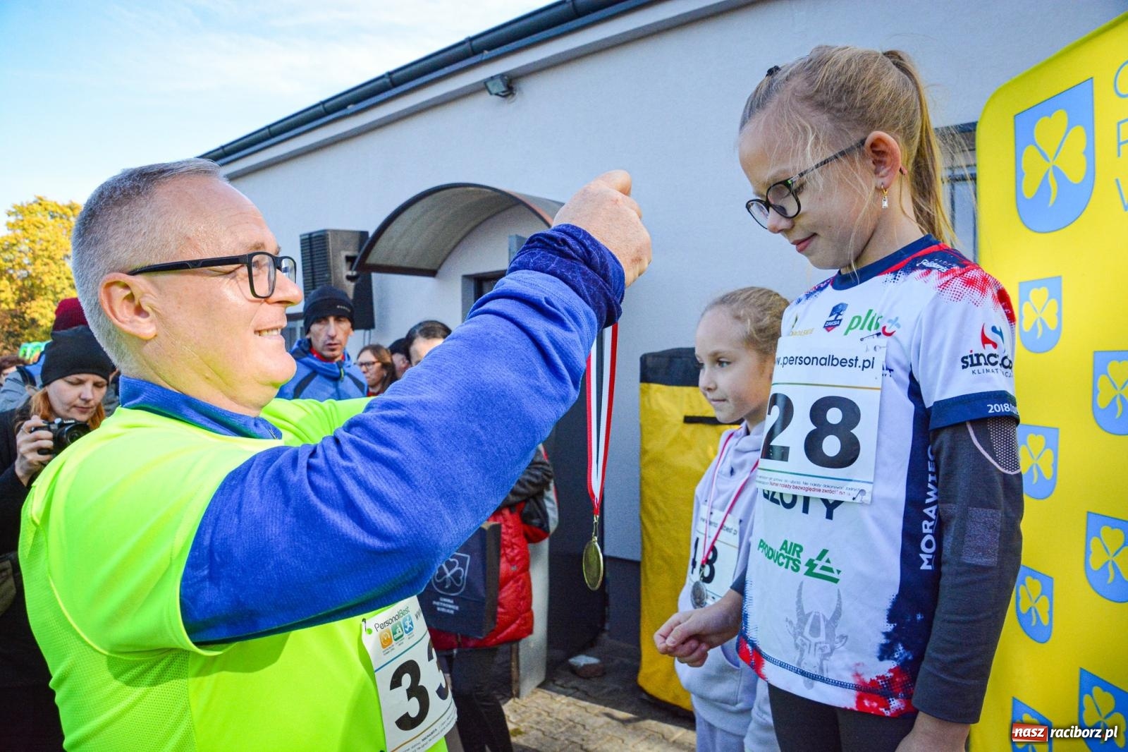Zdjęcie w galerii na portalu naszraciborz.pl: Rywalizacja i rekreacja. Rodzinny piknik biegowy w Pietrowicach Wielkich wiadomości z regionu