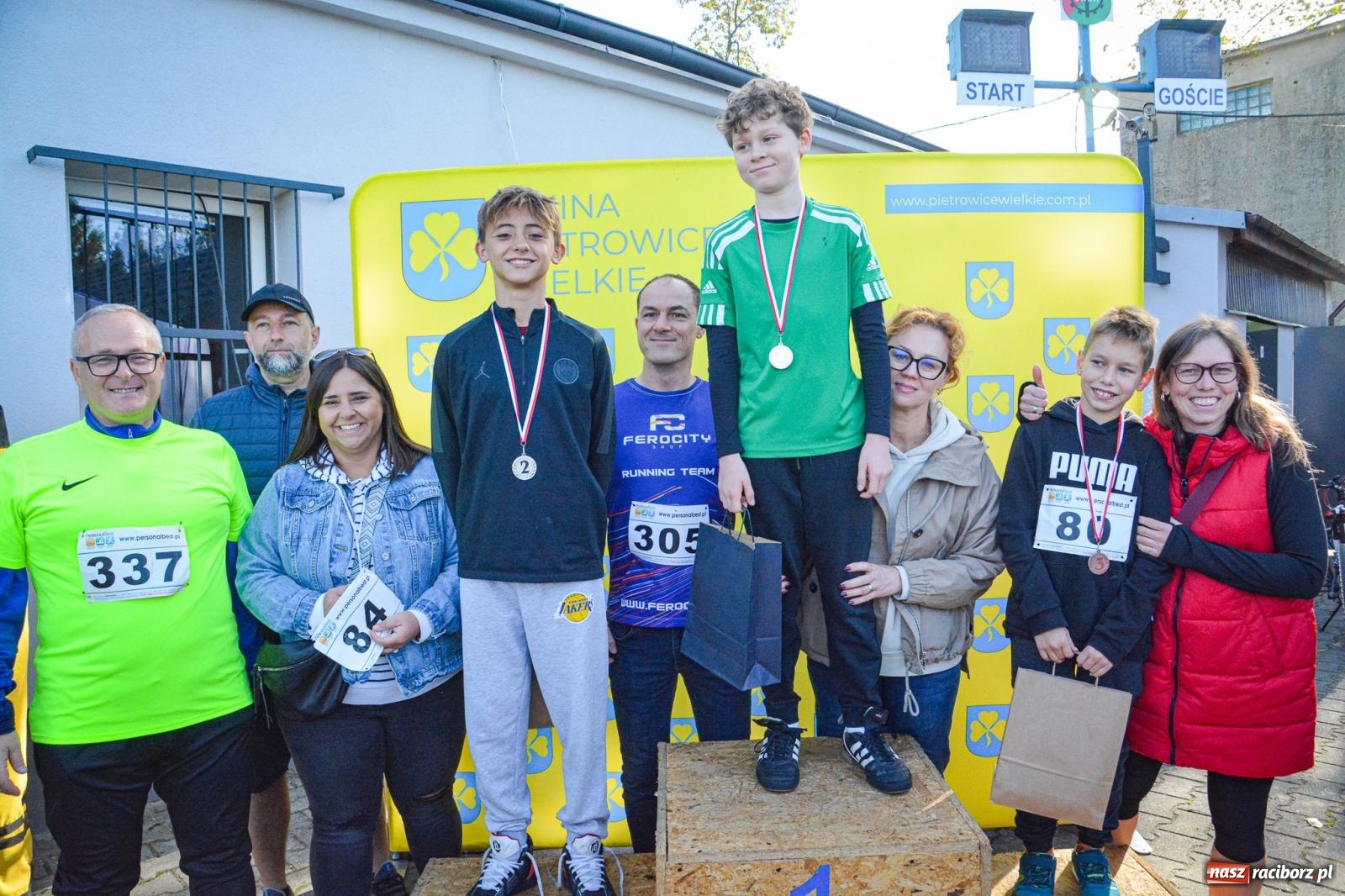 Zdjęcie w galerii na portalu naszraciborz.pl: Rywalizacja i rekreacja. Rodzinny piknik biegowy w Pietrowicach Wielkich wiadomości z regionu
