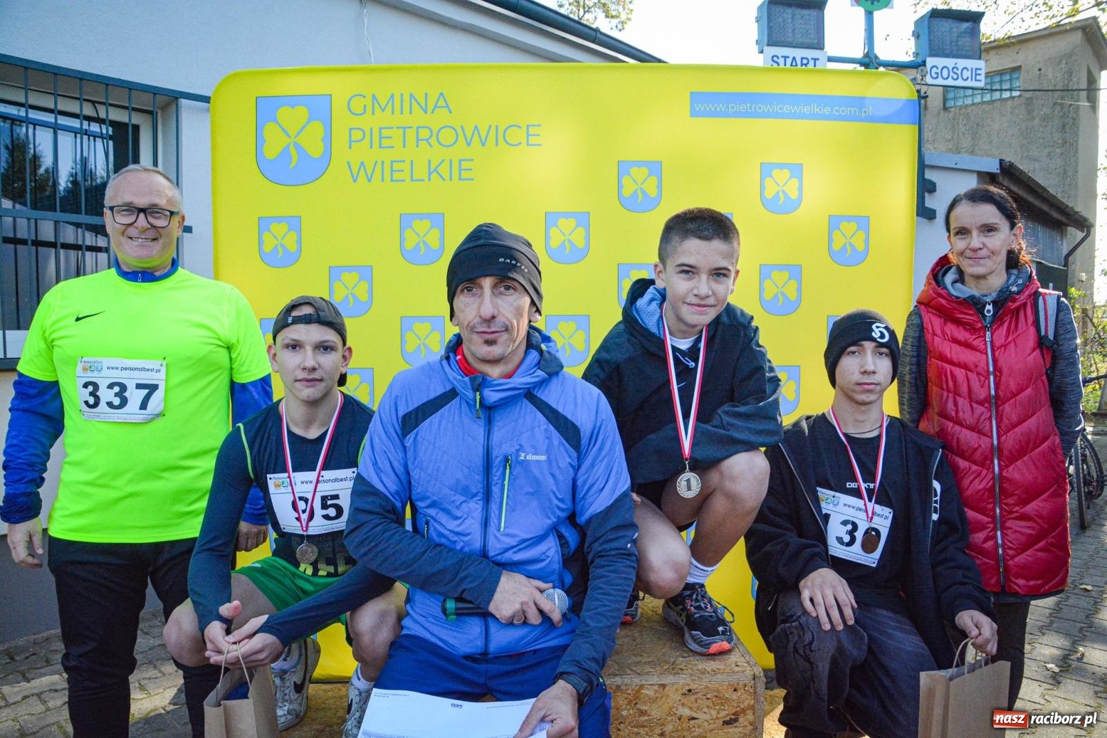 Zdjęcie w galerii na portalu naszraciborz.pl: Rywalizacja i rekreacja. Rodzinny piknik biegowy w Pietrowicach Wielkich wiadomości z regionu