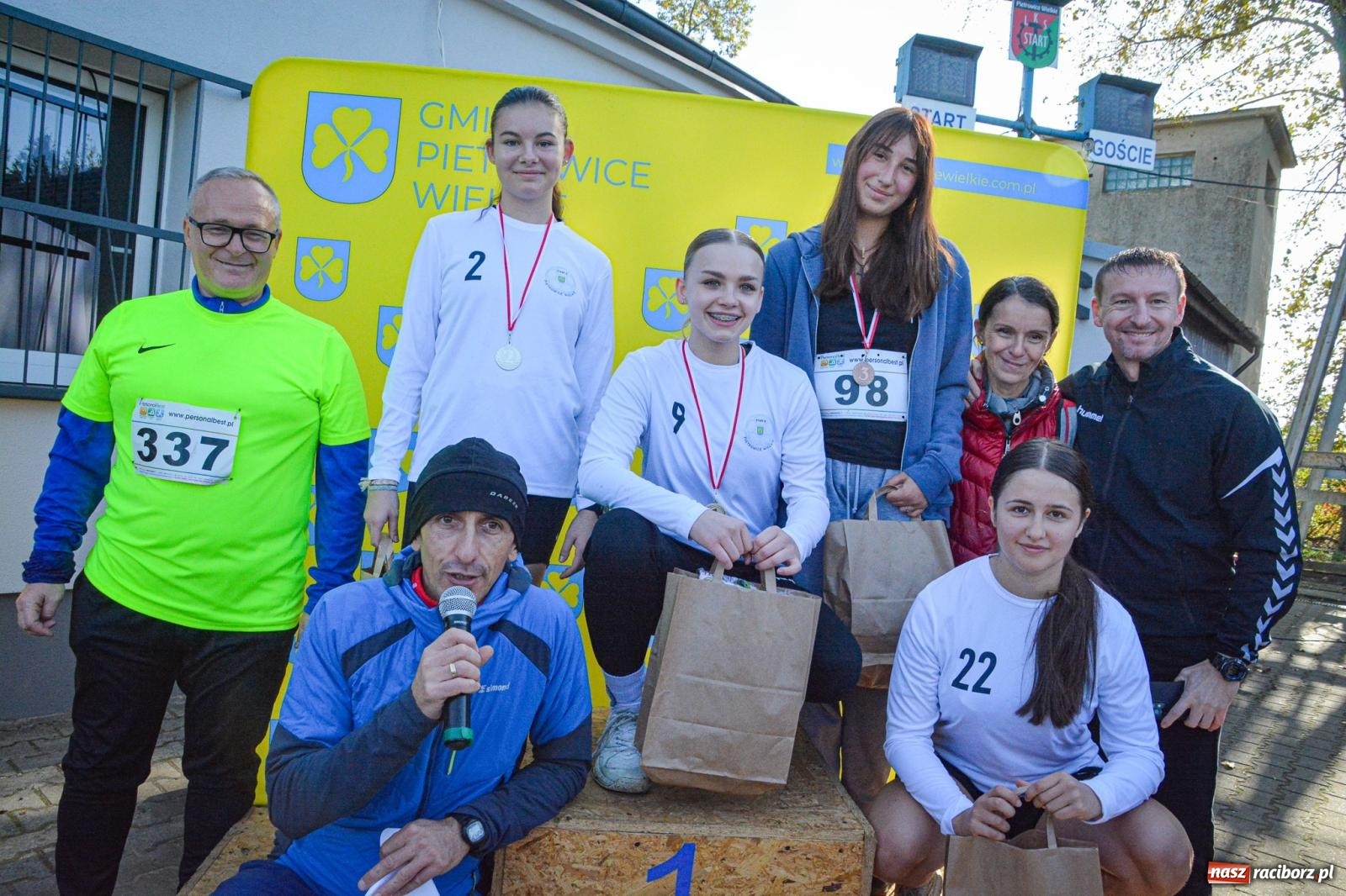 Zdjęcie w galerii na portalu naszraciborz.pl: Rywalizacja i rekreacja. Rodzinny piknik biegowy w Pietrowicach Wielkich wiadomości z regionu