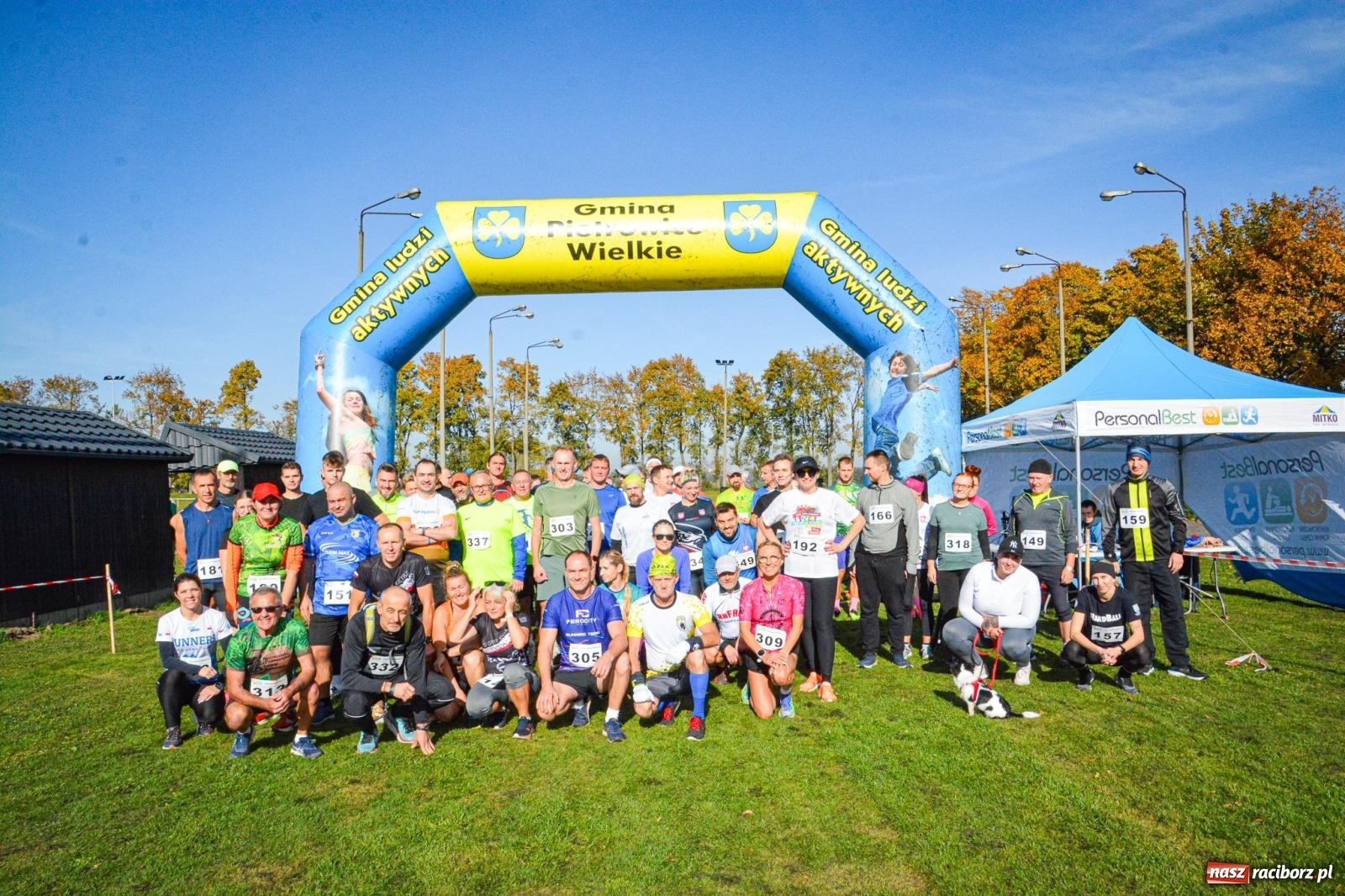 Zdjęcie w galerii na portalu naszraciborz.pl: Rywalizacja i rekreacja. Rodzinny piknik biegowy w Pietrowicach Wielkich wiadomości z regionu