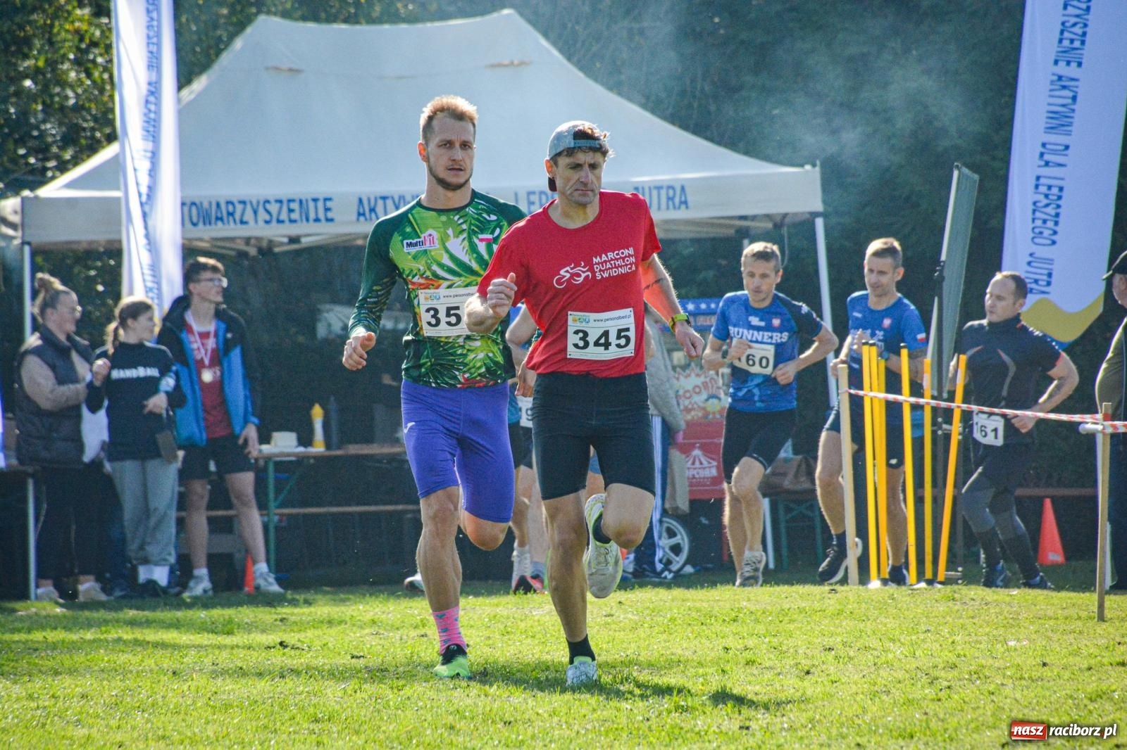 Zdjęcie w galerii na portalu naszraciborz.pl: Rywalizacja i rekreacja. Rodzinny piknik biegowy w Pietrowicach Wielkich wiadomości z regionu