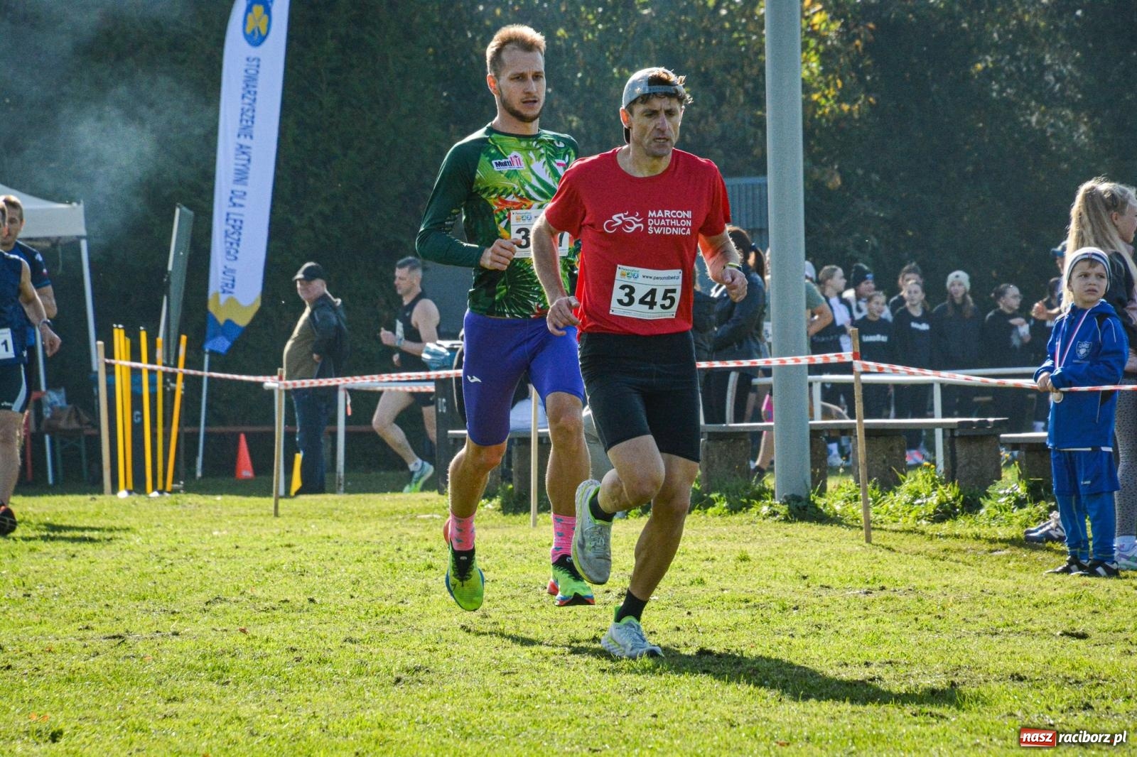 Zdjęcie w galerii na portalu naszraciborz.pl: Rywalizacja i rekreacja. Rodzinny piknik biegowy w Pietrowicach Wielkich wiadomości z regionu