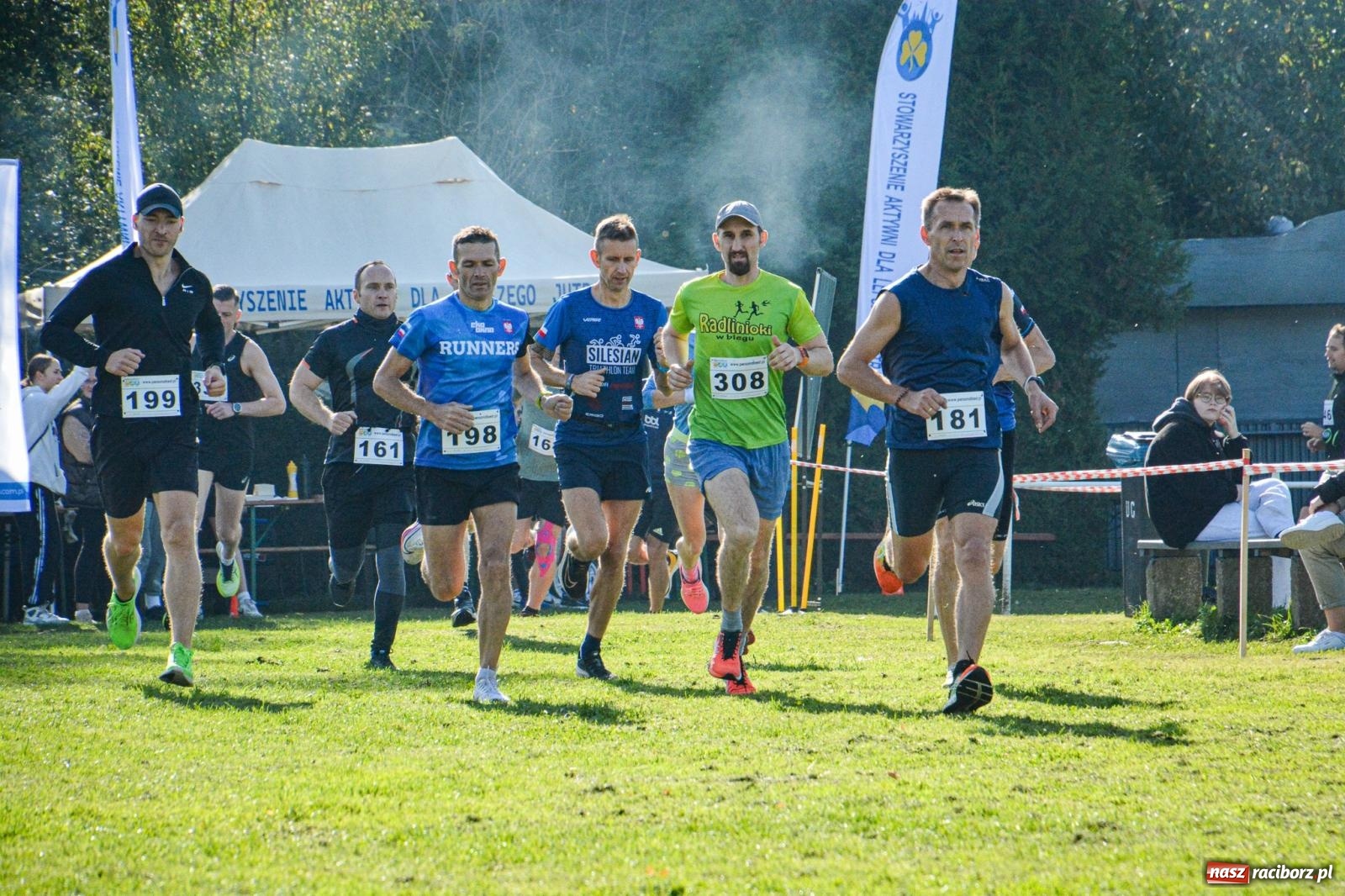 Zdjęcie w galerii na portalu naszraciborz.pl: Rywalizacja i rekreacja. Rodzinny piknik biegowy w Pietrowicach Wielkich wiadomości z regionu