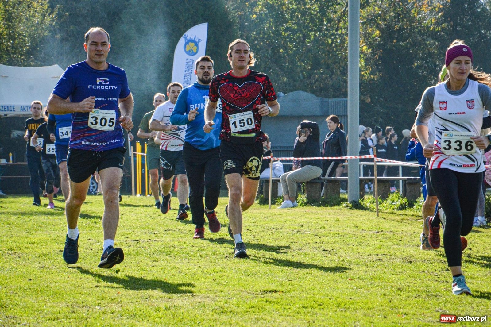 Zdjęcie w galerii na portalu naszraciborz.pl: Rywalizacja i rekreacja. Rodzinny piknik biegowy w Pietrowicach Wielkich wiadomości z regionu