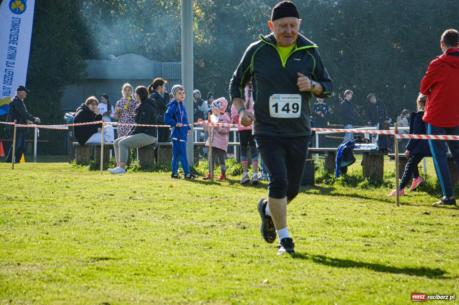 Zdjęcie w galerii na portalu naszraciborz.pl: Rywalizacja i rekreacja. Rodzinny piknik biegowy w Pietrowicach Wielkich wiadomości z regionu
