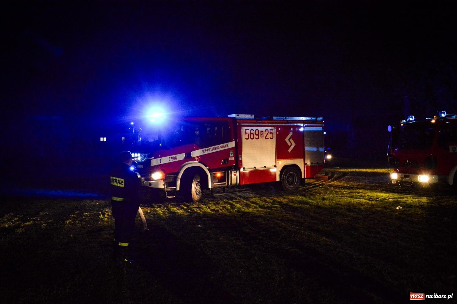 Zdjęcie w galerii na portalu naszraciborz.pl: W końcu mają czym wyjeżdżać do akcji. OSP Gródczanki mają nowy lekki wóz strażacki wiadomości z regionu