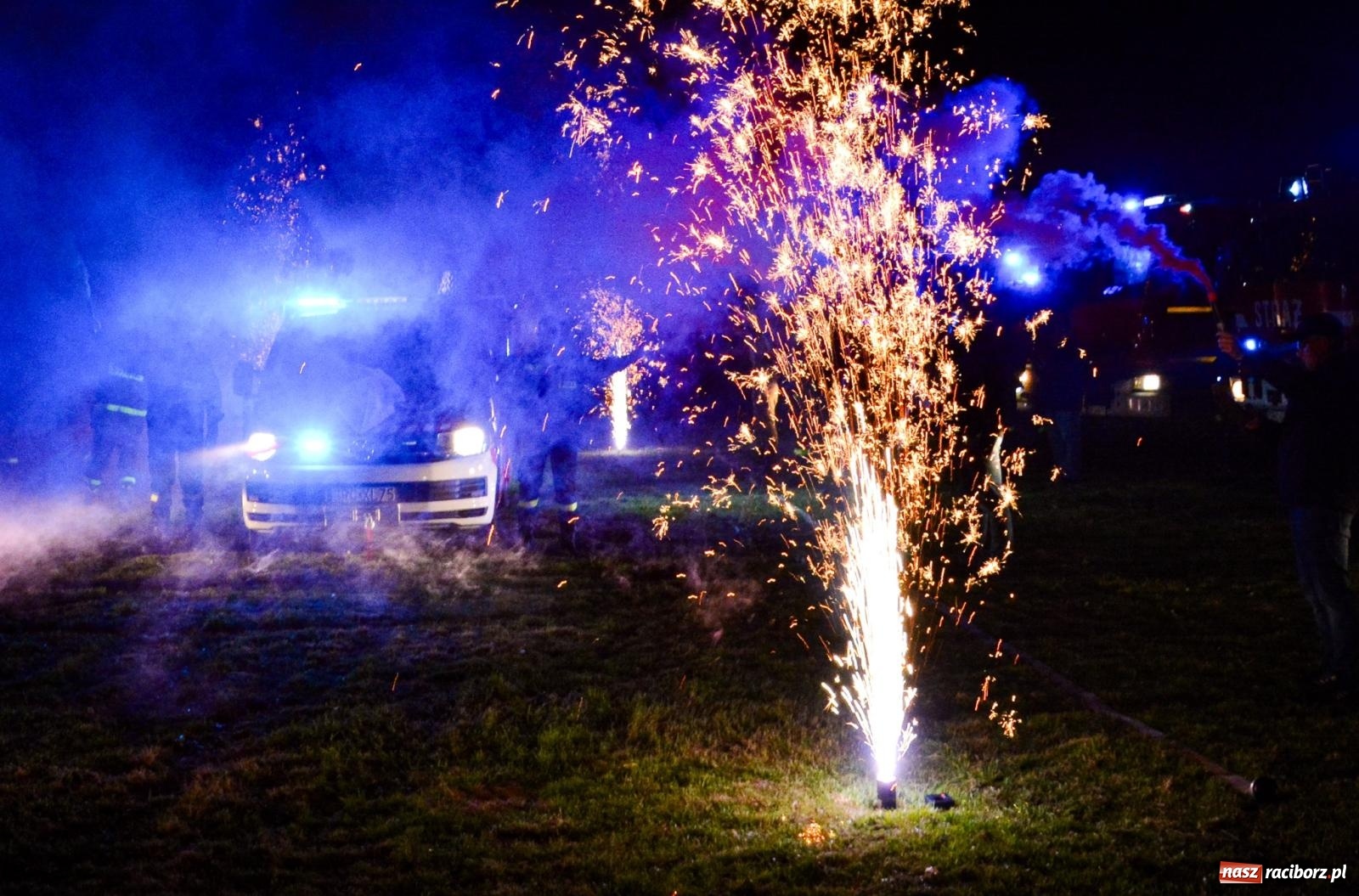 Zdjęcie w galerii na portalu naszraciborz.pl: W końcu mają czym wyjeżdżać do akcji. OSP Gródczanki mają nowy lekki wóz strażacki wiadomości z regionu