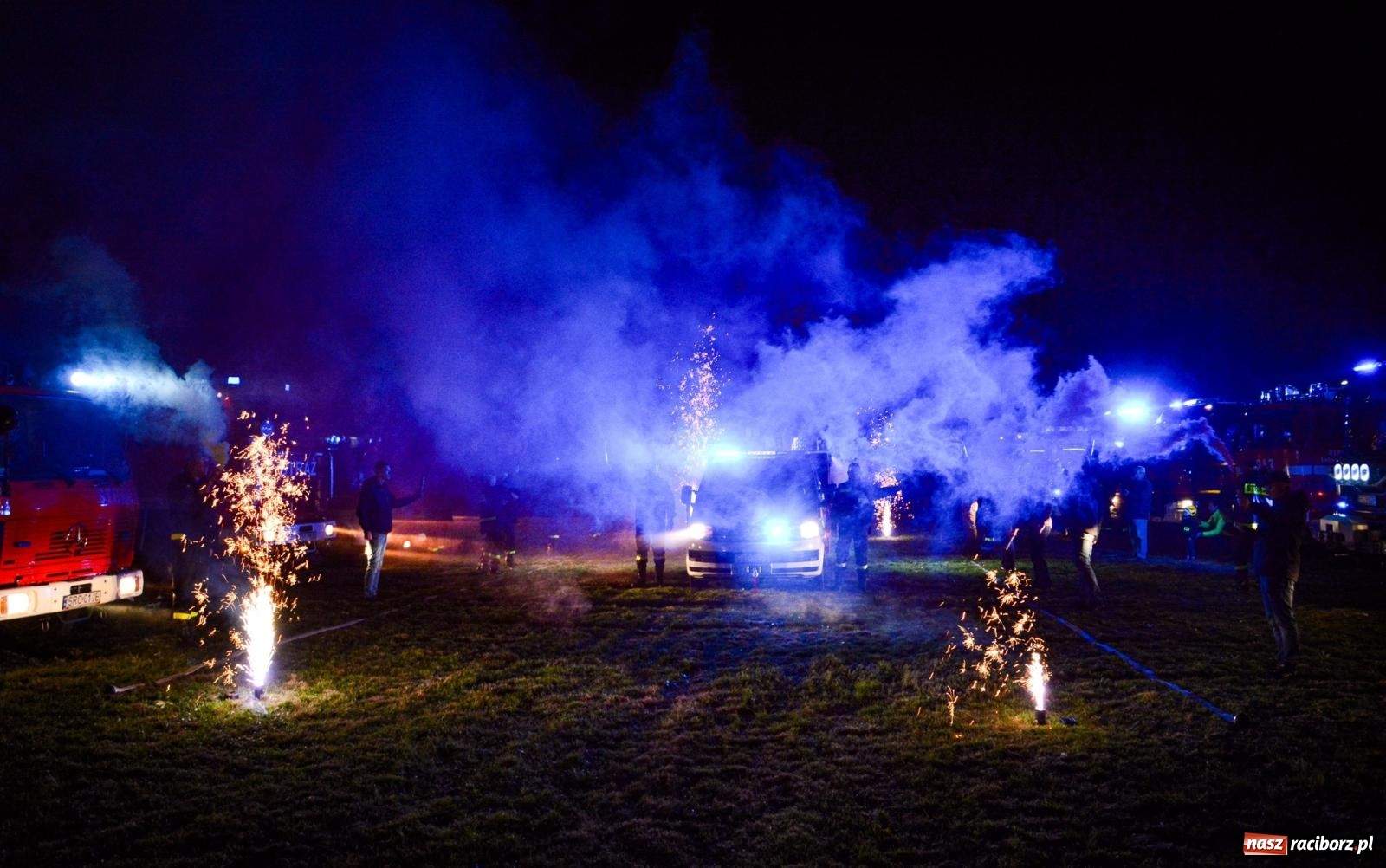 Zdjęcie w galerii na portalu naszraciborz.pl: W końcu mają czym wyjeżdżać do akcji. OSP Gródczanki mają nowy lekki wóz strażacki wiadomości z regionu
