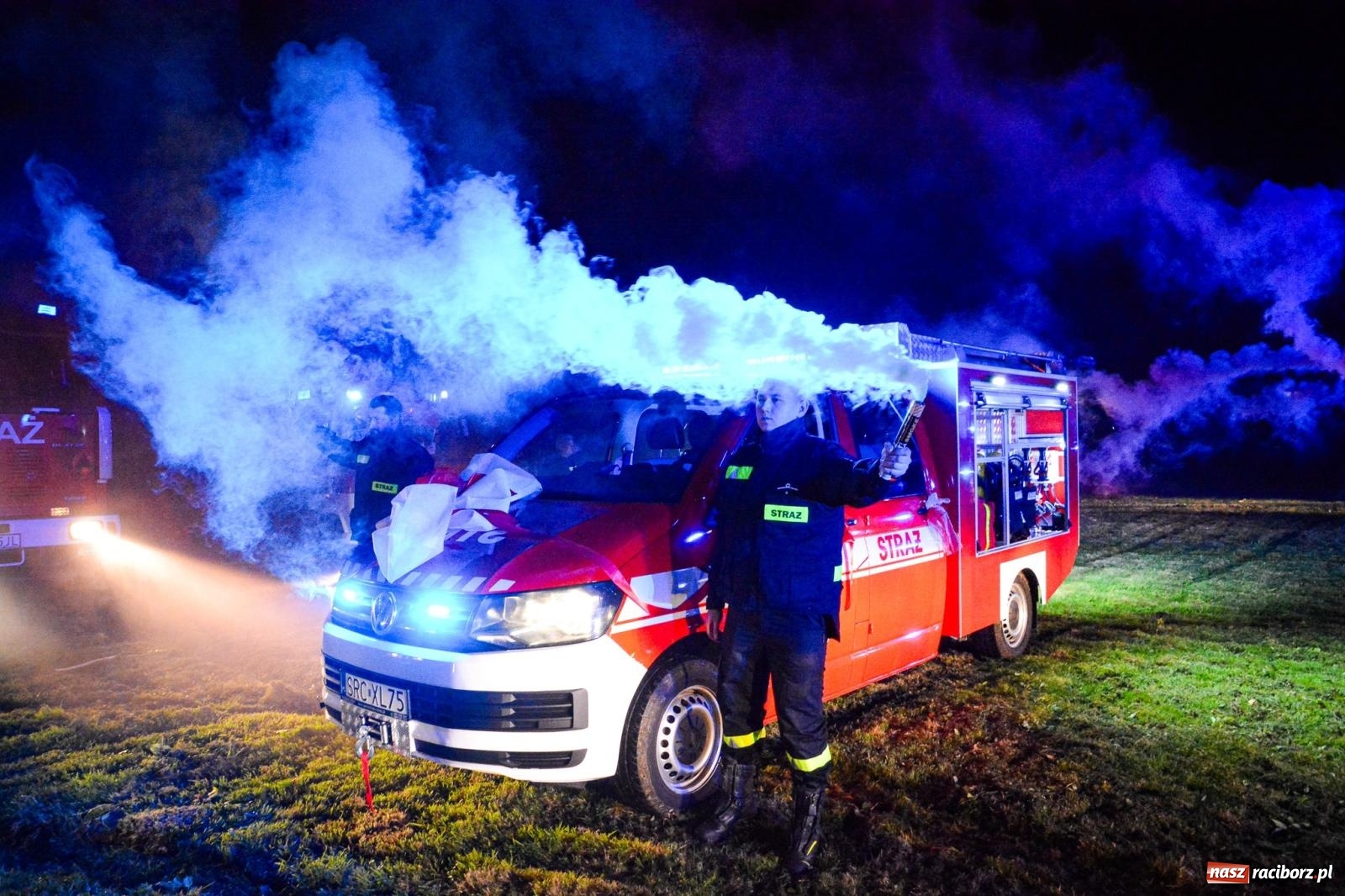 Zdjęcie w galerii na portalu naszraciborz.pl: W końcu mają czym wyjeżdżać do akcji. OSP Gródczanki mają nowy lekki wóz strażacki wiadomości z regionu