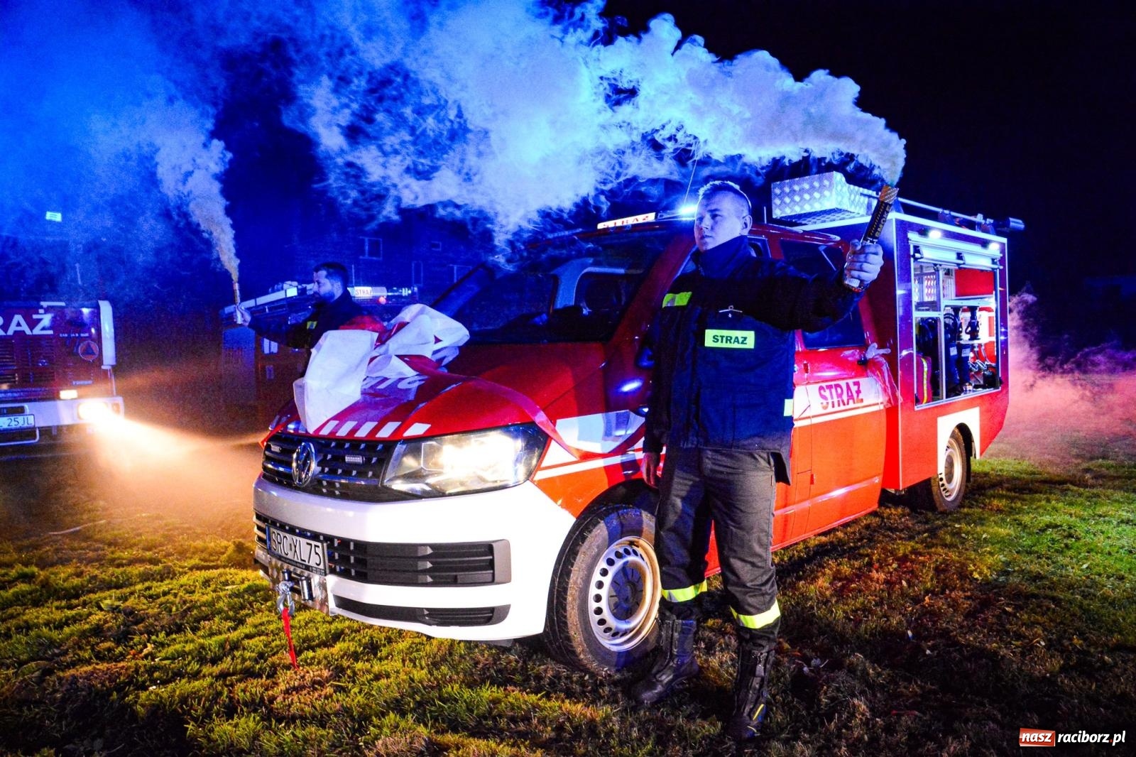 Zdjęcie w galerii na portalu naszraciborz.pl: W końcu mają czym wyjeżdżać do akcji. OSP Gródczanki mają nowy lekki wóz strażacki wiadomości z regionu