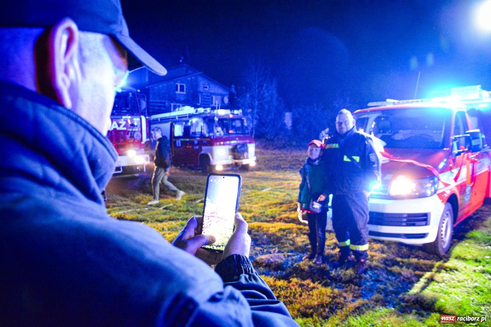 Zdjęcie w galerii na portalu naszraciborz.pl: W końcu mają czym wyjeżdżać do akcji. OSP Gródczanki mają nowy lekki wóz strażacki wiadomości z regionu