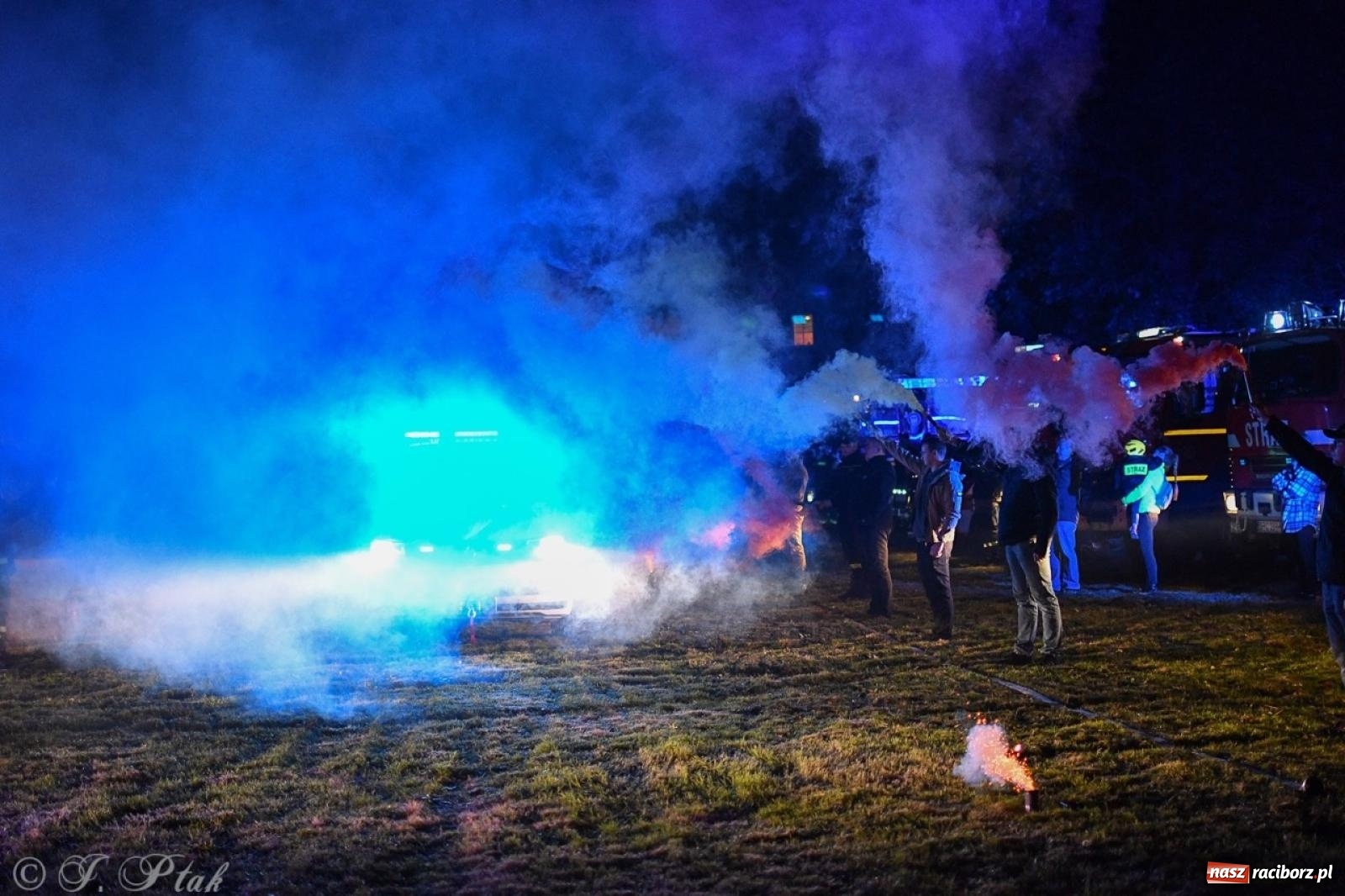 Zdjęcie w galerii na portalu naszraciborz.pl: W końcu mają czym wyjeżdżać do akcji. OSP Gródczanki mają nowy lekki wóz strażacki wiadomości z regionu