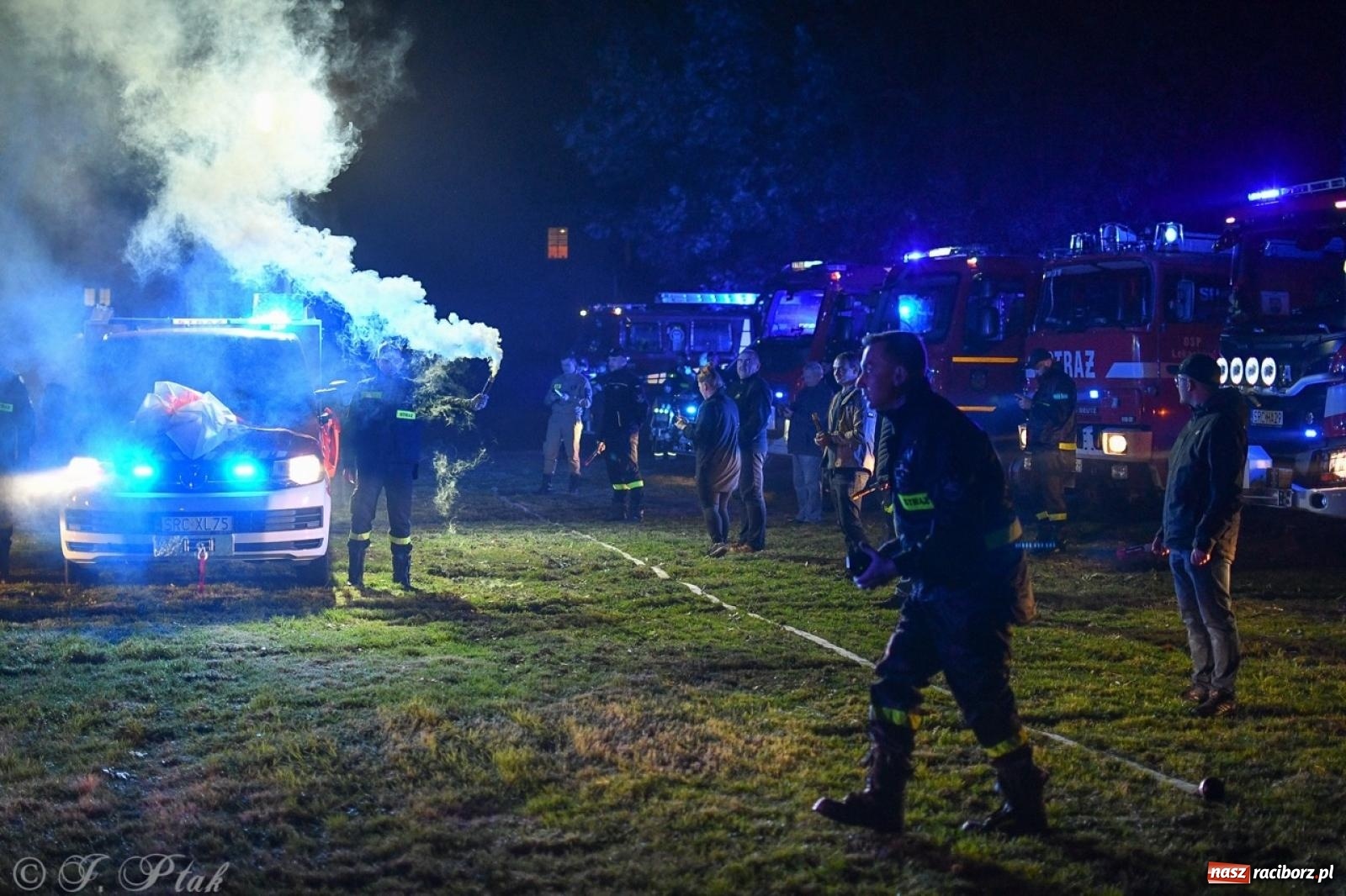 Zdjęcie w galerii na portalu naszraciborz.pl: W końcu mają czym wyjeżdżać do akcji. OSP Gródczanki mają nowy lekki wóz strażacki wiadomości z regionu