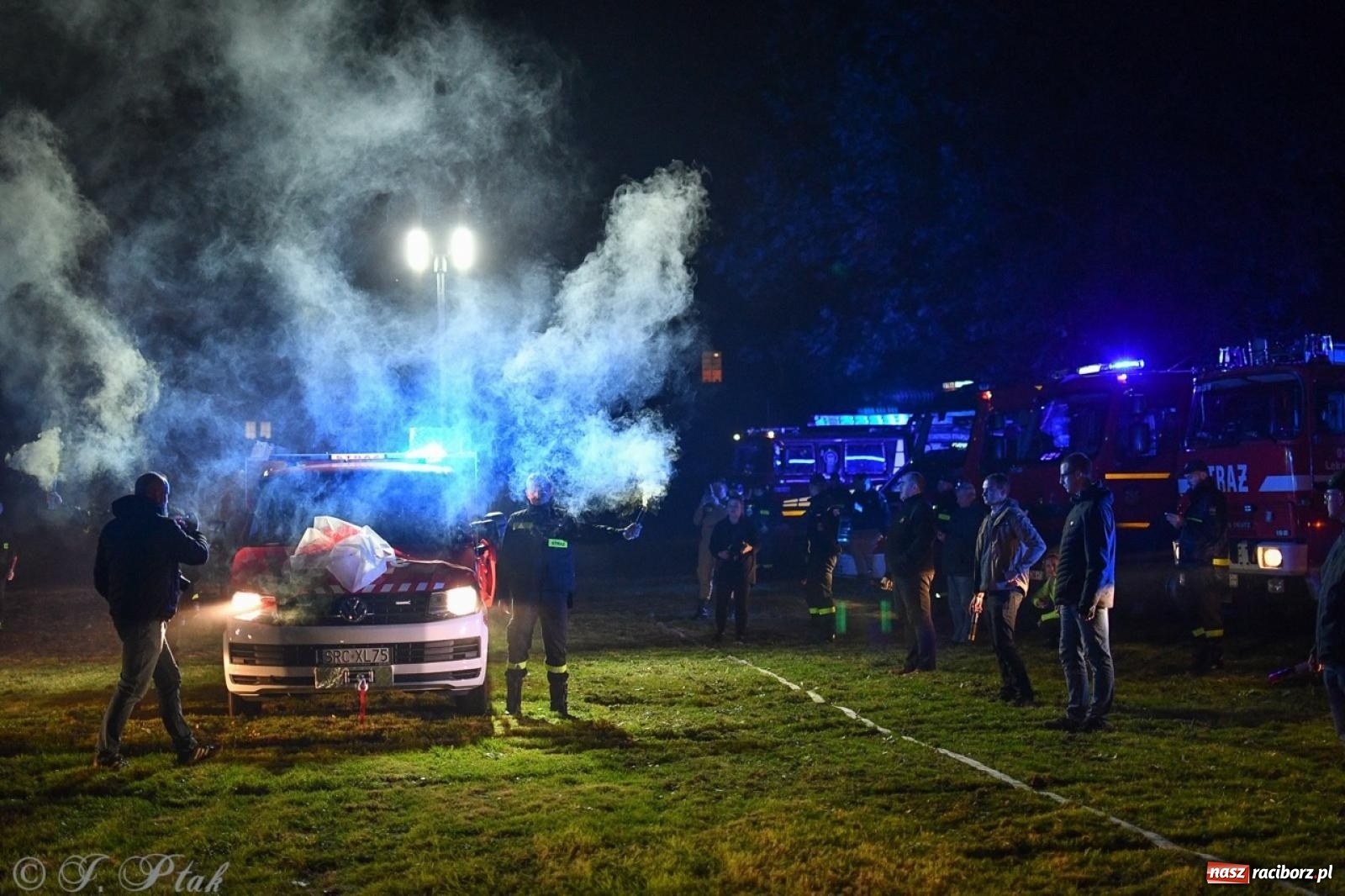 Zdjęcie w galerii na portalu naszraciborz.pl: W końcu mają czym wyjeżdżać do akcji. OSP Gródczanki mają nowy lekki wóz strażacki wiadomości z regionu