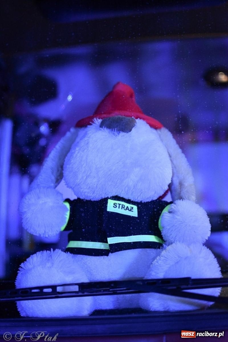 Zdjęcie w galerii na portalu naszraciborz.pl: W końcu mają czym wyjeżdżać do akcji. OSP Gródczanki mają nowy lekki wóz strażacki wiadomości z regionu