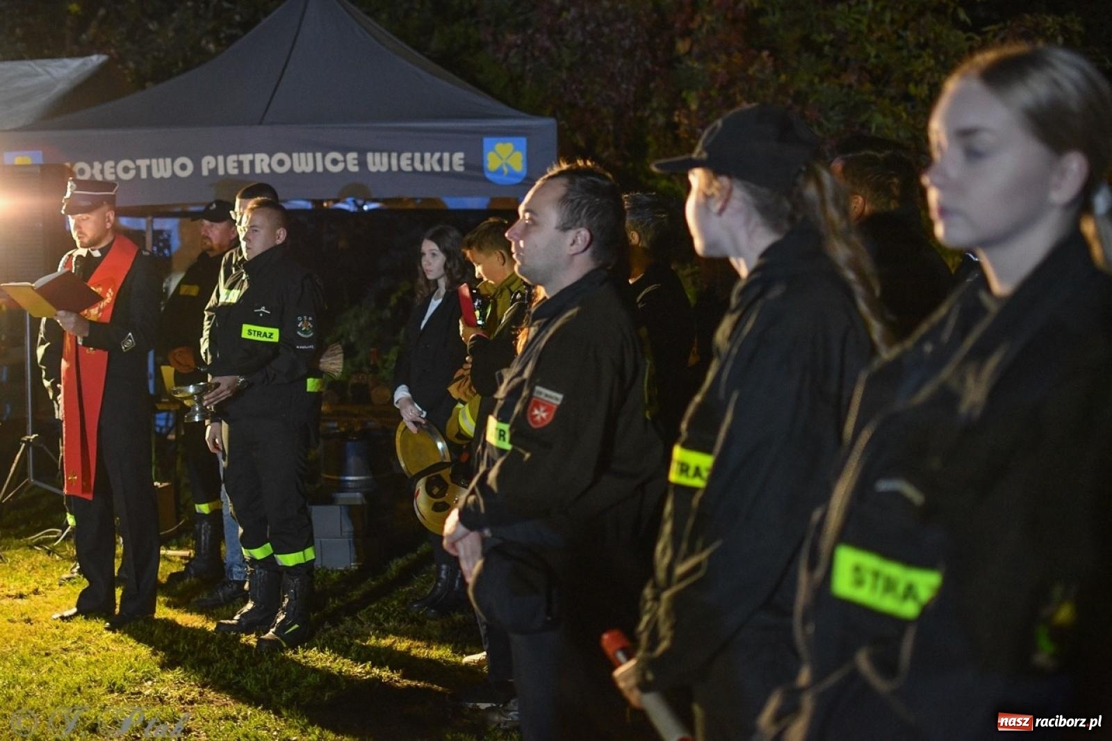 Zdjęcie w galerii na portalu naszraciborz.pl: W końcu mają czym wyjeżdżać do akcji. OSP Gródczanki mają nowy lekki wóz strażacki wiadomości z regionu