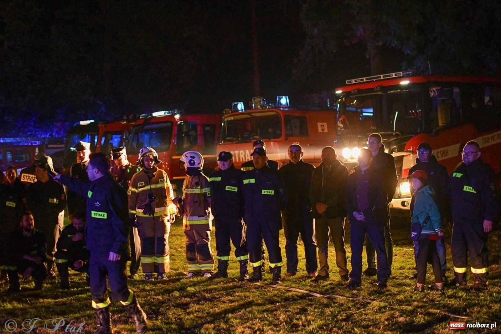 Zdjęcie w galerii na portalu naszraciborz.pl: W końcu mają czym wyjeżdżać do akcji. OSP Gródczanki mają nowy lekki wóz strażacki wiadomości z regionu