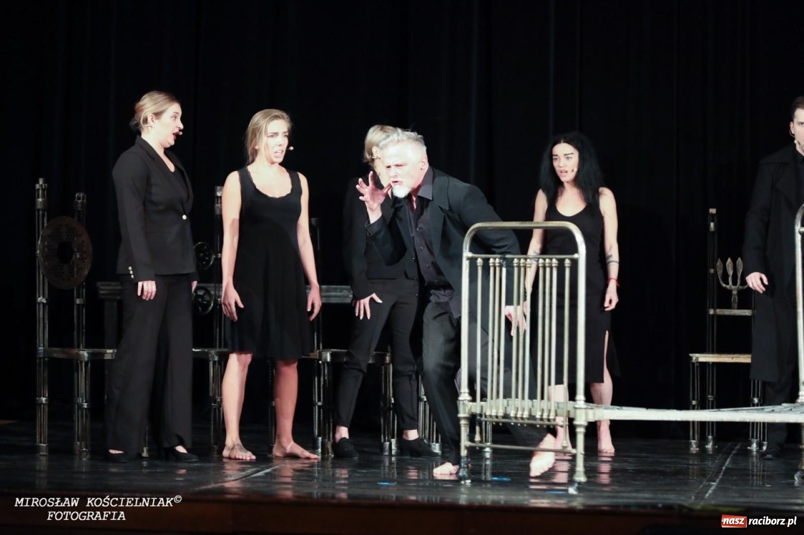 Zdjęcie w galerii na portalu naszraciborz.pl: Wrocławski Teatr Pieśń Kozła na deskach RCK wiadomości z regionu