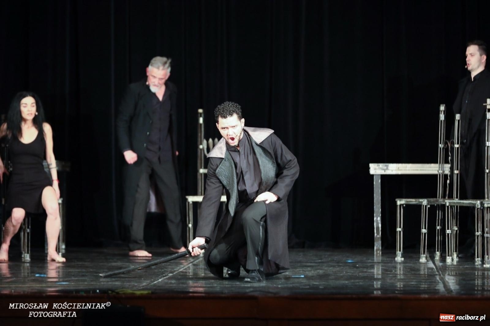 Zdjęcie w galerii na portalu naszraciborz.pl: Wrocławski Teatr Pieśń Kozła na deskach RCK wiadomości z regionu