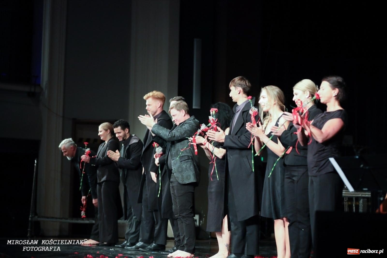 Zdjęcie w galerii na portalu naszraciborz.pl: Wrocławski Teatr Pieśń Kozła na deskach RCK wiadomości z regionu