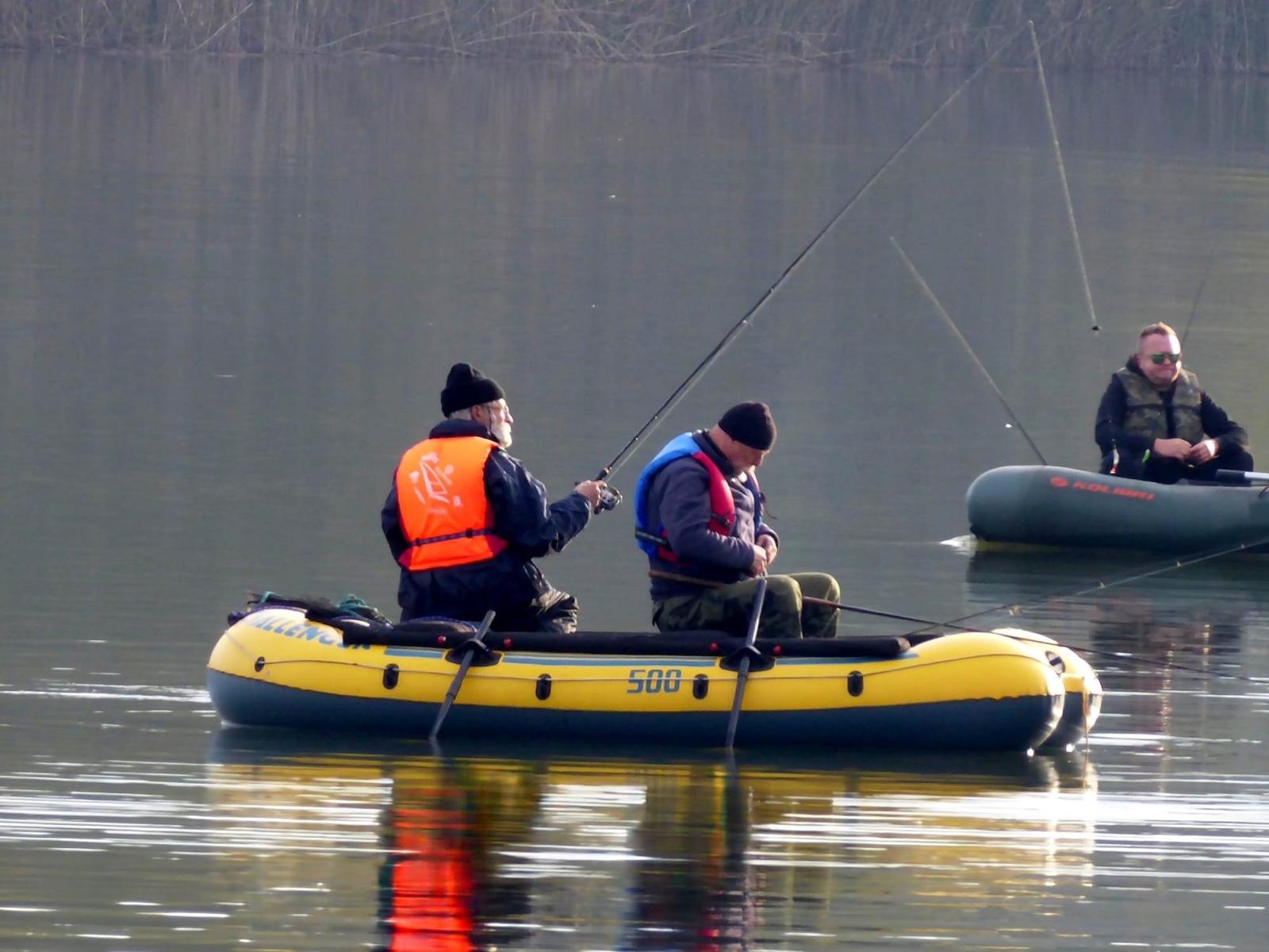 Zdjęcie w galerii na portalu naszraciborz.pl: Rozegrano IX Spinningowe Zawody Drużynowe z Łodzi Babiczok 2024 wiadomości z regionu