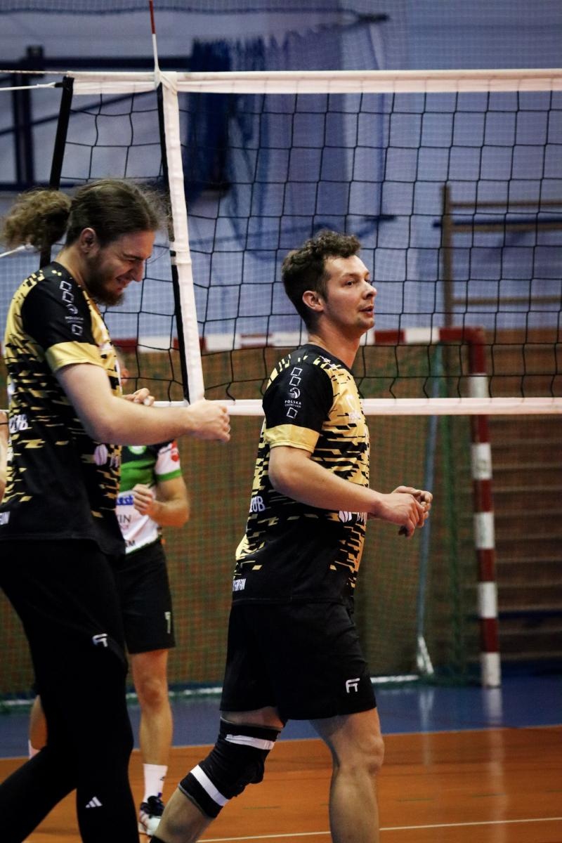 Zdjęcie w galerii na portalu naszraciborz.pl: Zacięta walka na parkiecie. SK Górnik Radlin wygrywa po tie-breaku [FOTO] wiadomości z regionu